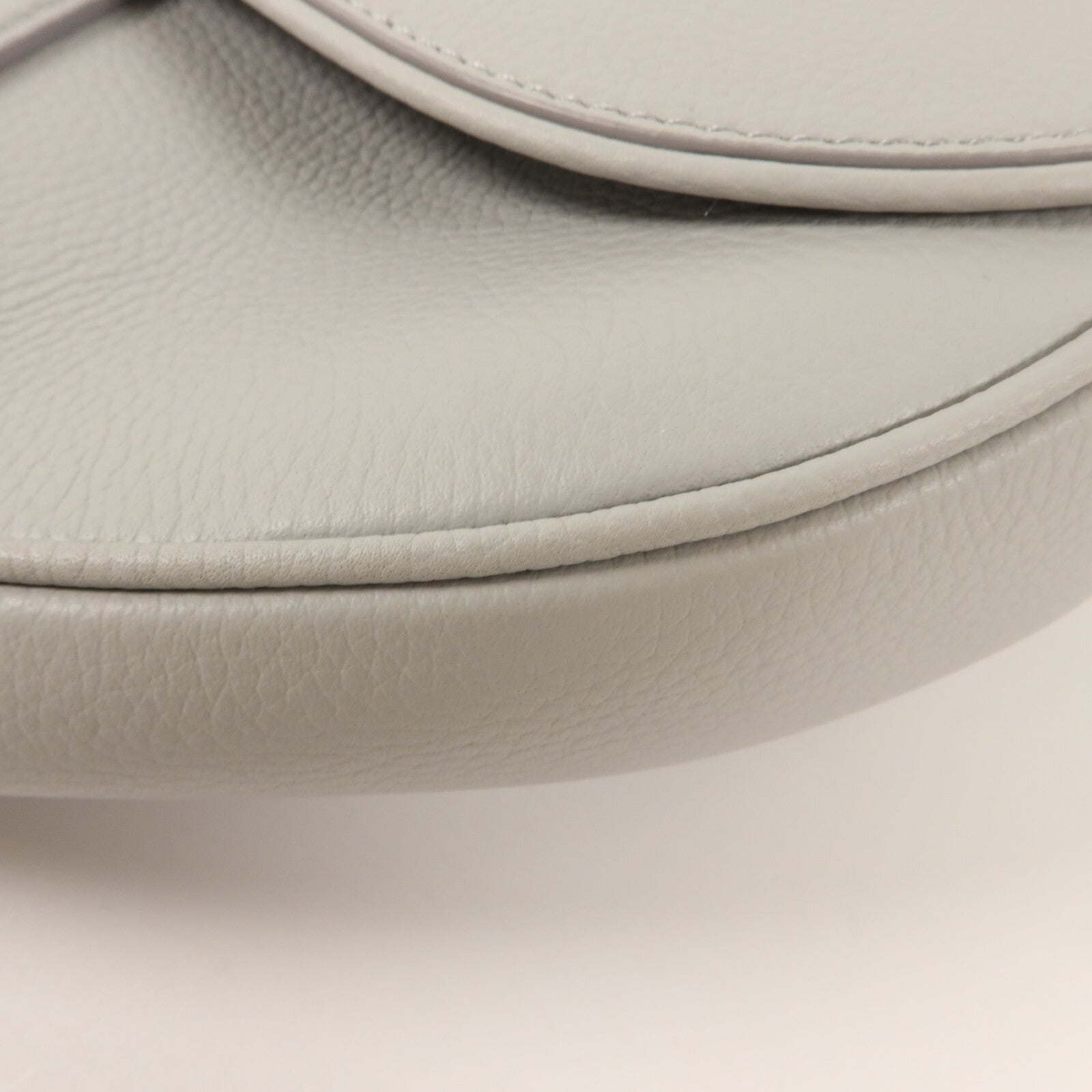 Dior 牛皮皮革Saddle肩背袋