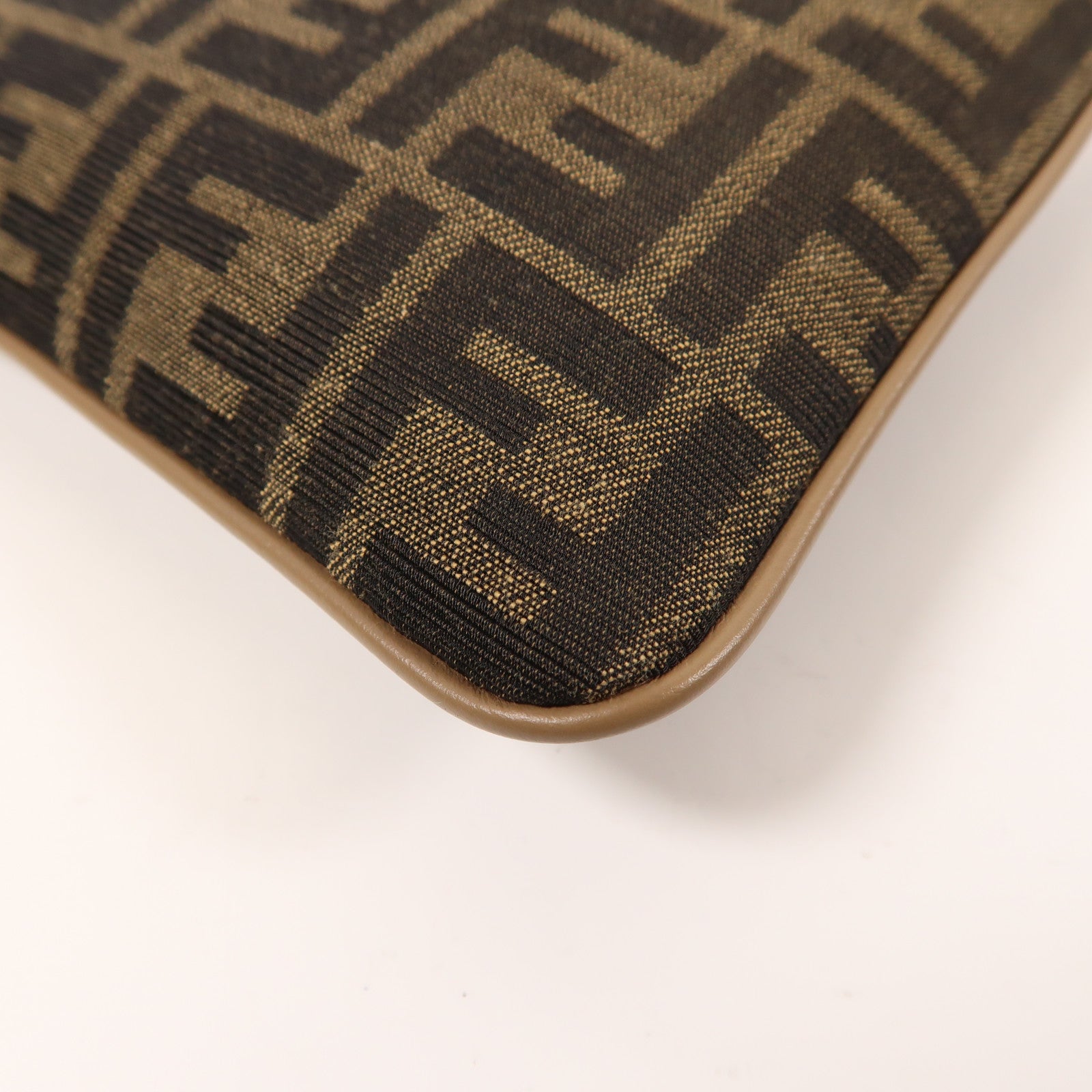 FENDI 帆布Shoulder Bag銀扣肩背袋