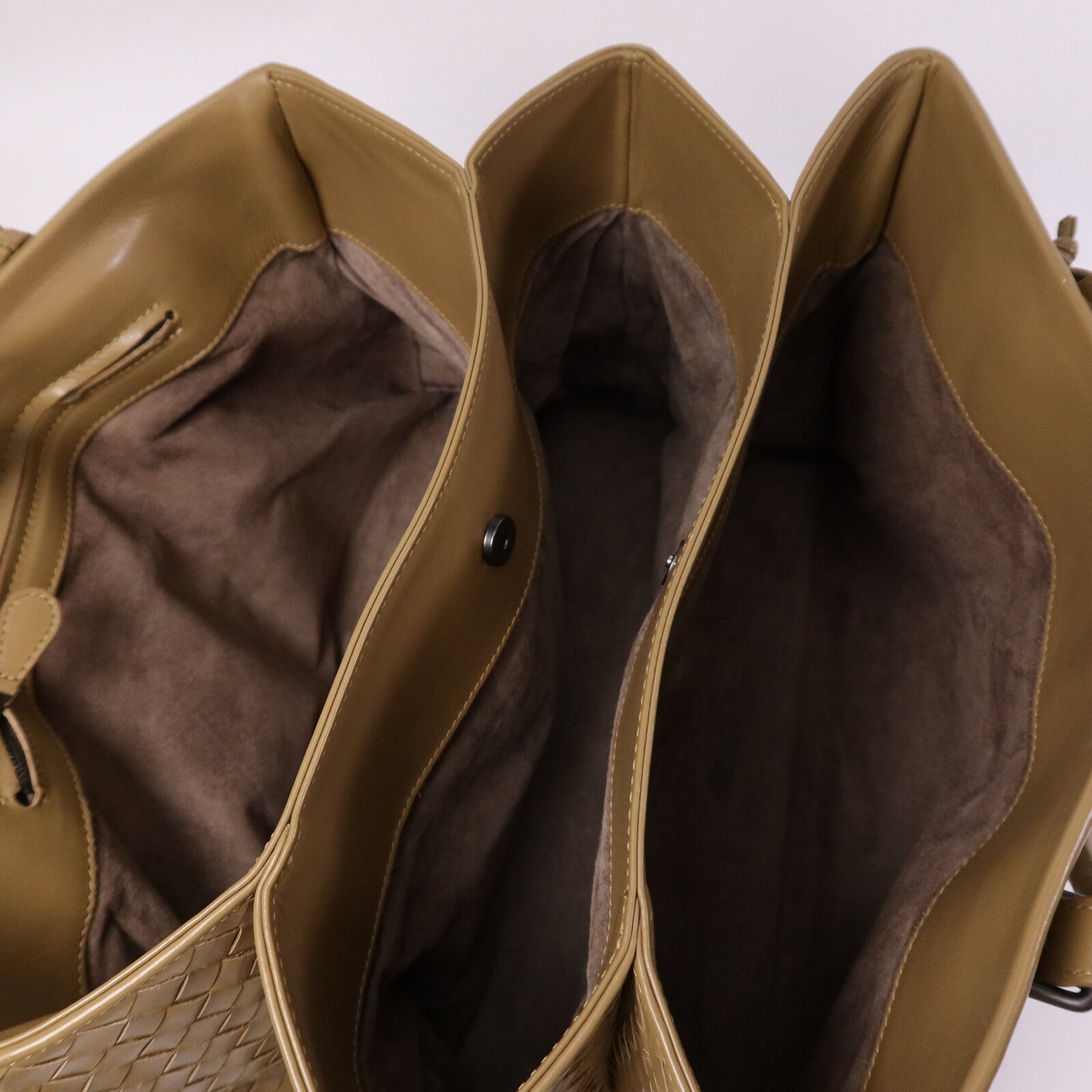 BOTTEGA VENETA 牛皮皮革Intrecciato Roma Medium手挽袋