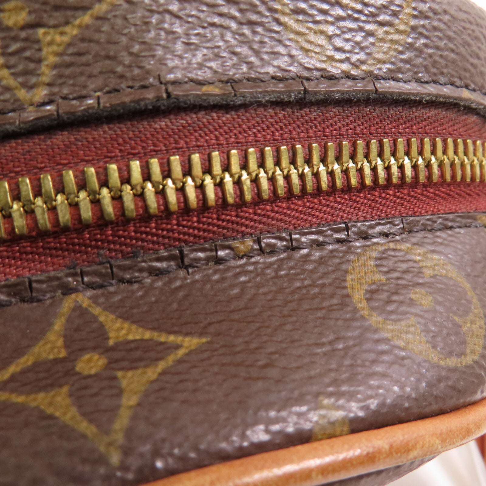 LOUIS VUITTON 【激減優惠】Monogram Boite Chapeau Souple PM金扣肩背袋