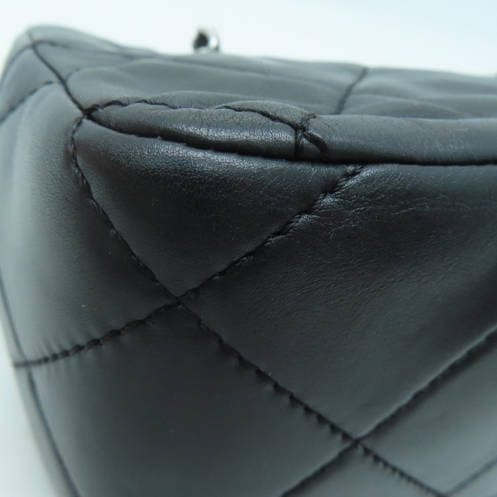CHANEL 【激減優惠】菱格牛皮皮革Shoulder Bag銀扣鏈帶肩背袋黑色