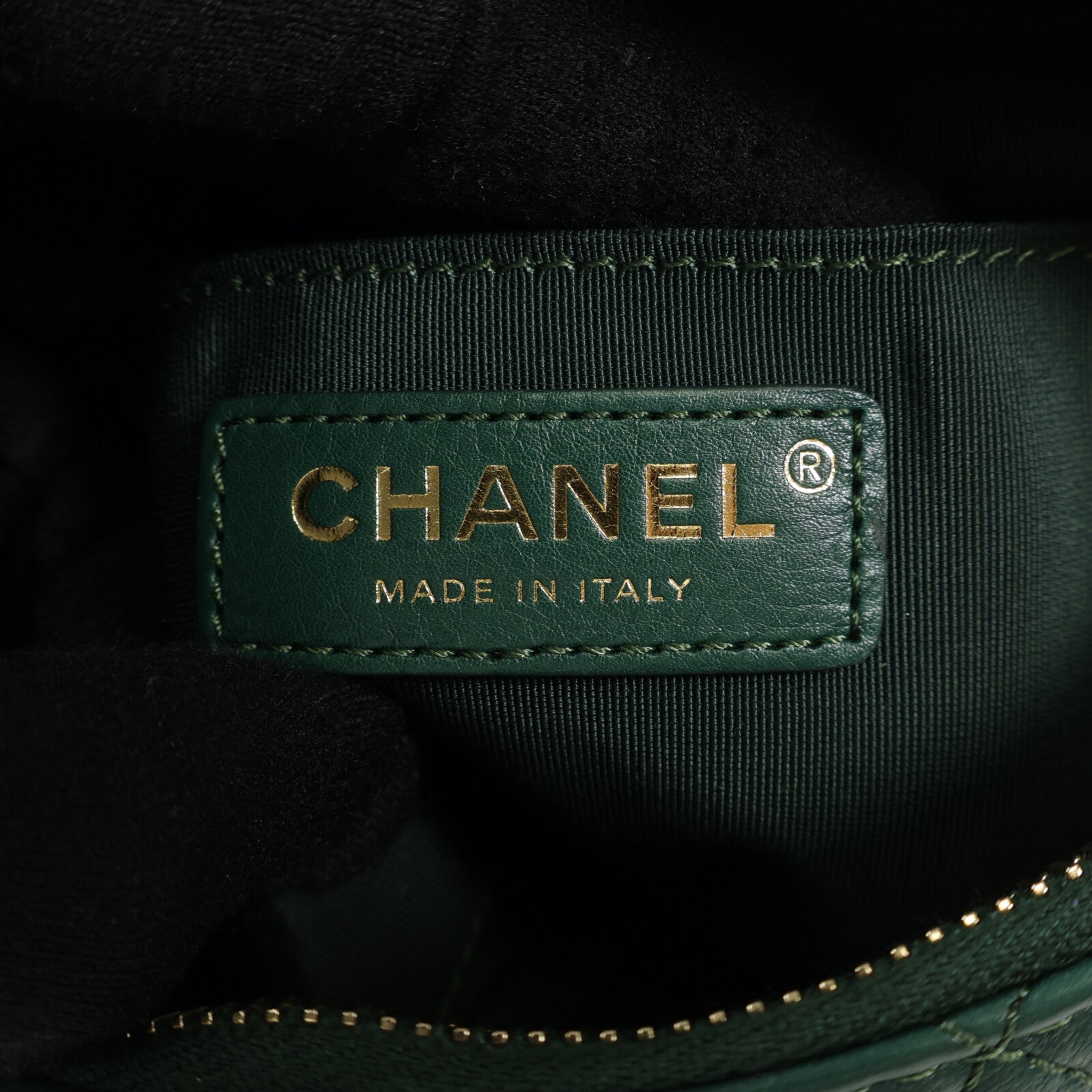 CHANEL 羊皮皮革Waist Bag金扣斜挎包