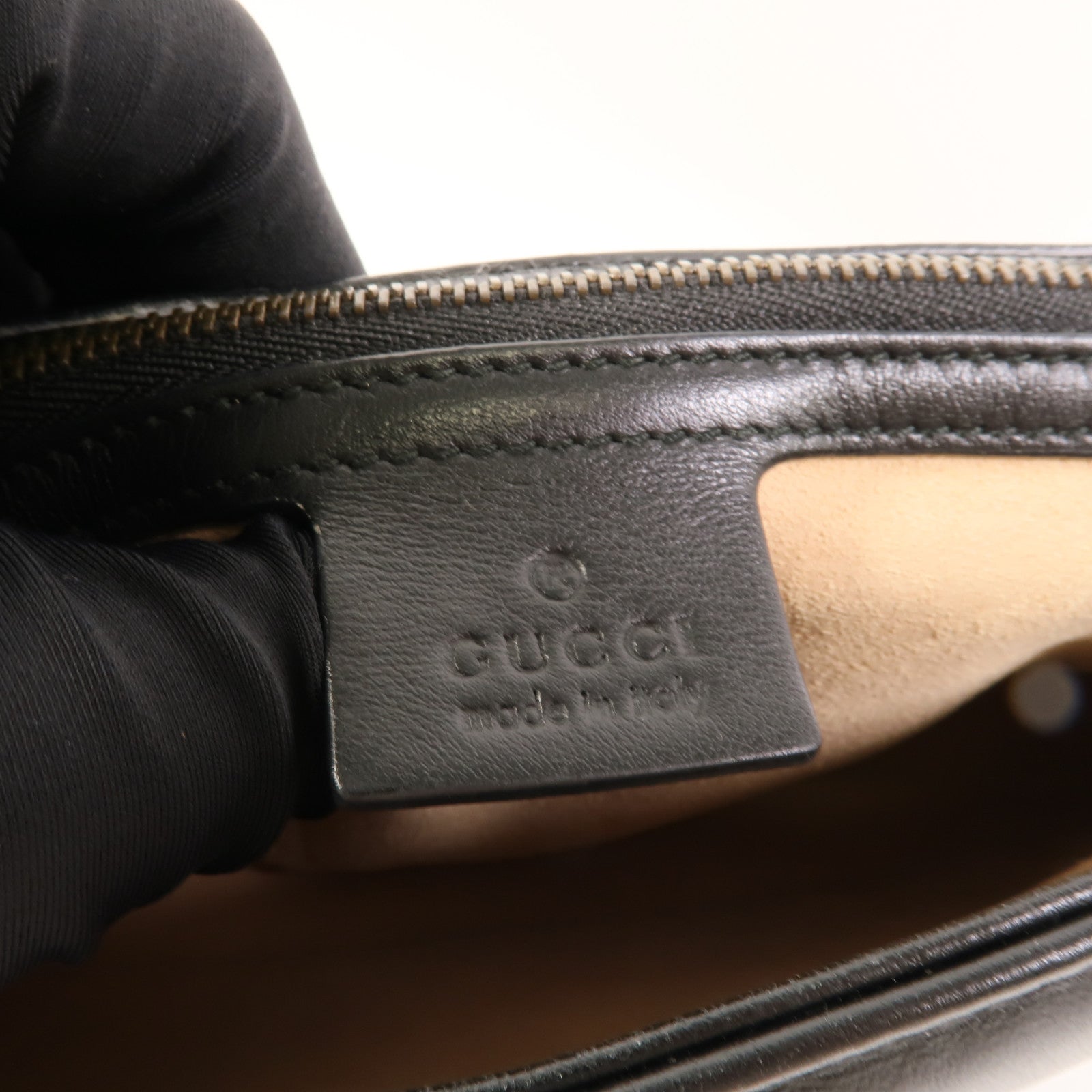 GUCCI 牛皮皮革GG Marmont Medium鏈帶肩背袋