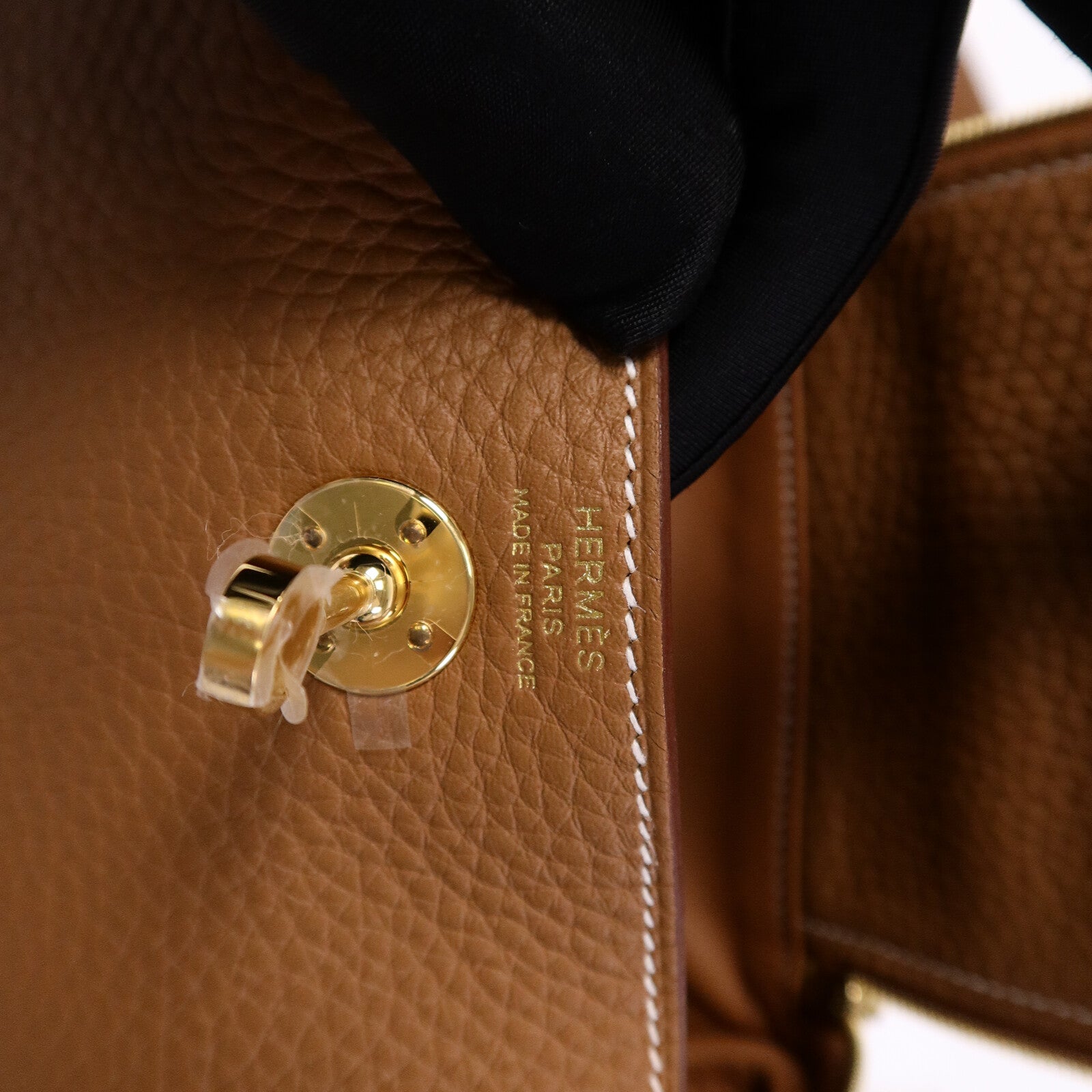 HERMES Clemence皮革Mini Lindy肩背袋Gold