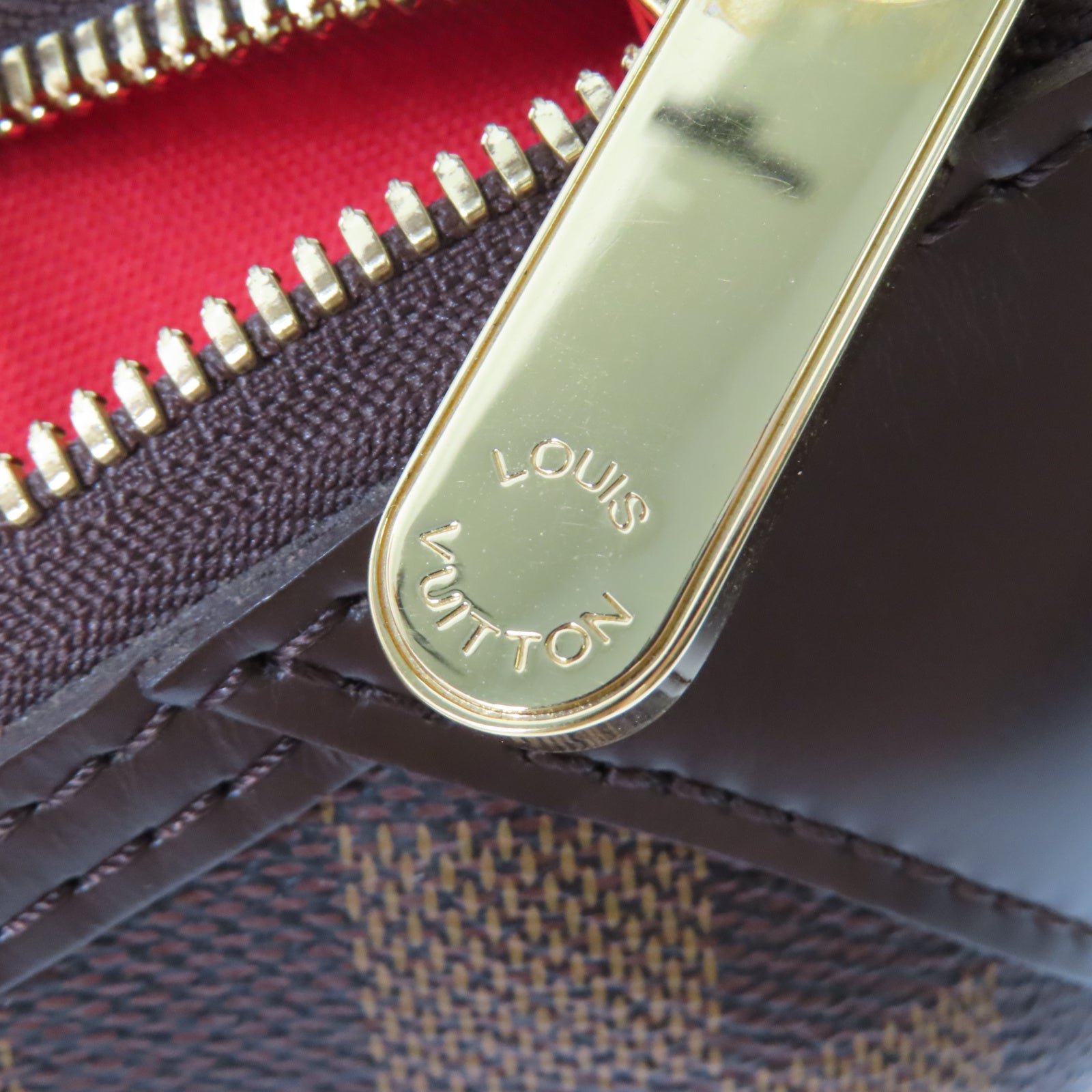 LOUIS VUITTON Damier Thames PM金扣肩背袋啡色