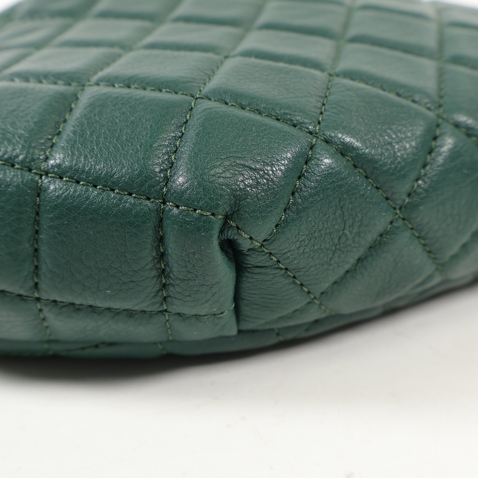 CHANEL 羊皮皮革Waist Bag金扣斜挎包