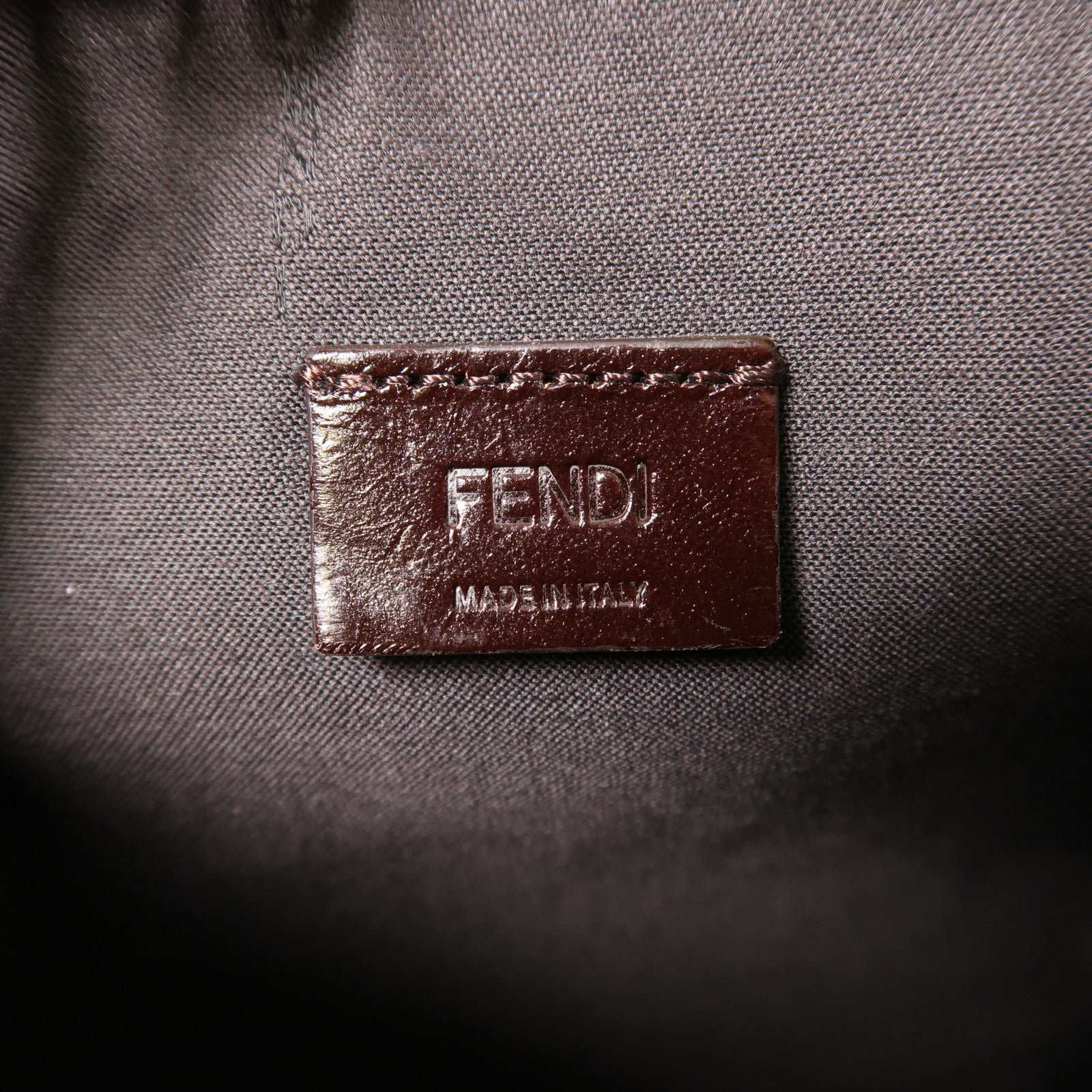 FENDI 帆布Shoulder Bag銀扣肩背袋