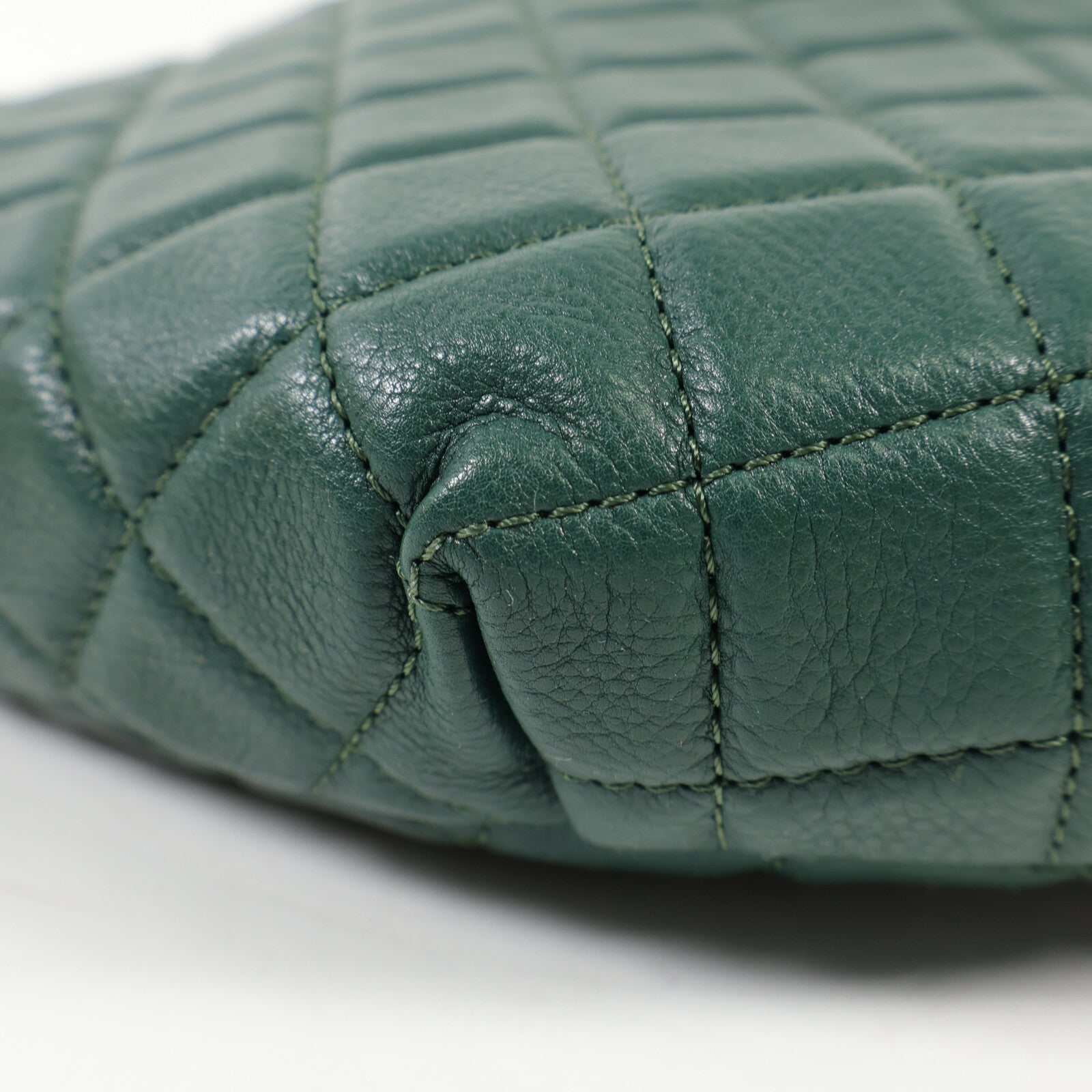 CHANEL 羊皮皮革Waist Bag金扣斜挎包