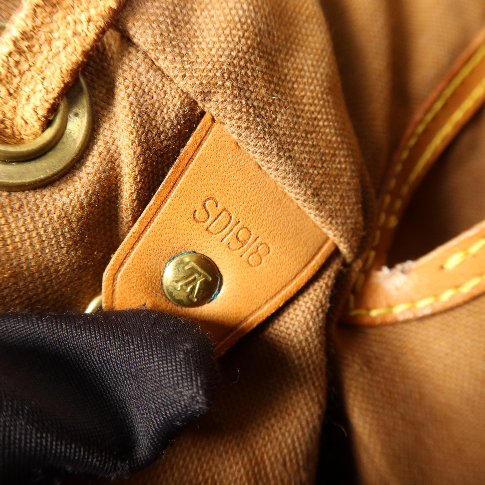 LOUIS VUITTON Monogram Montsouris MM Backpack金扣背包