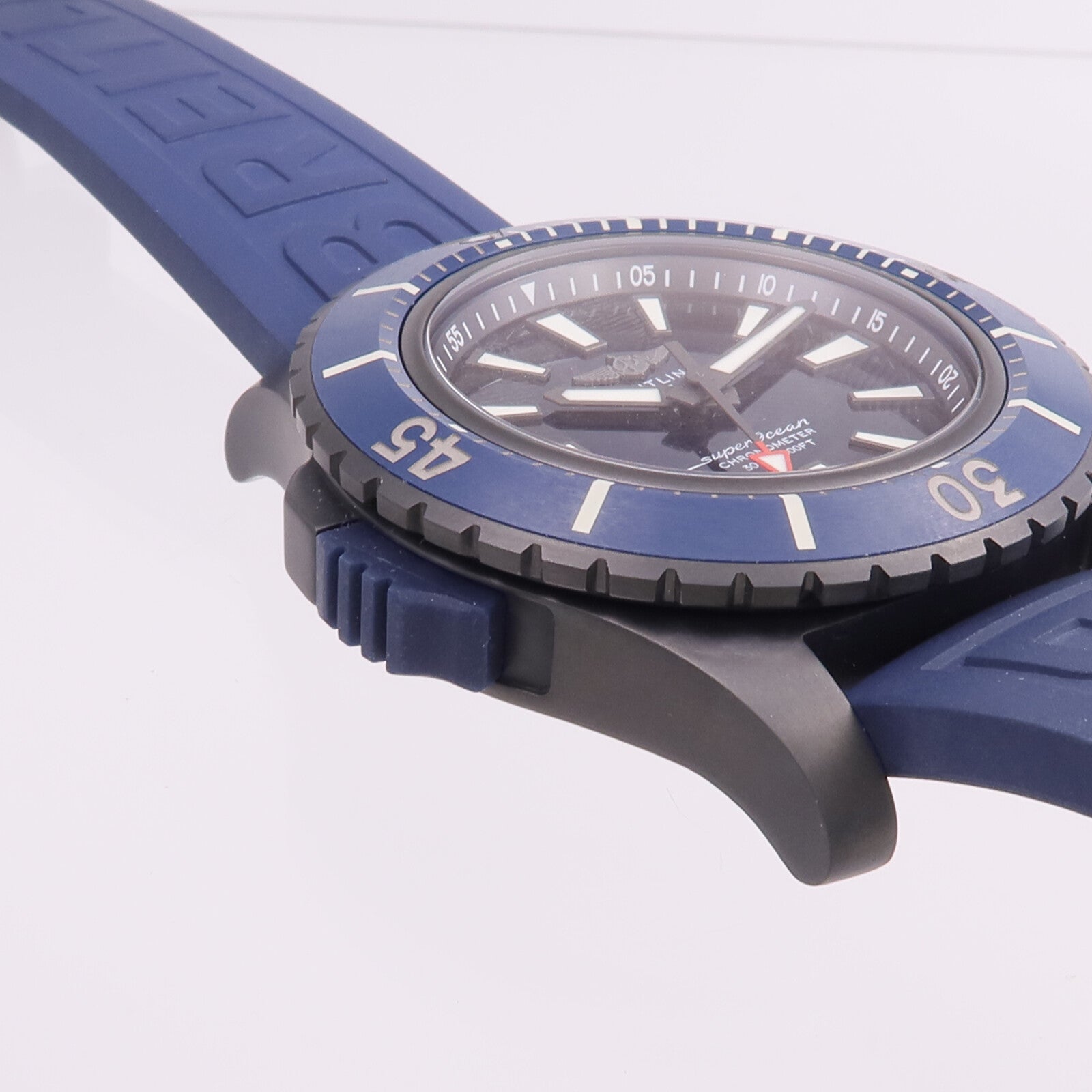 BREITLING Super Ocean V17369