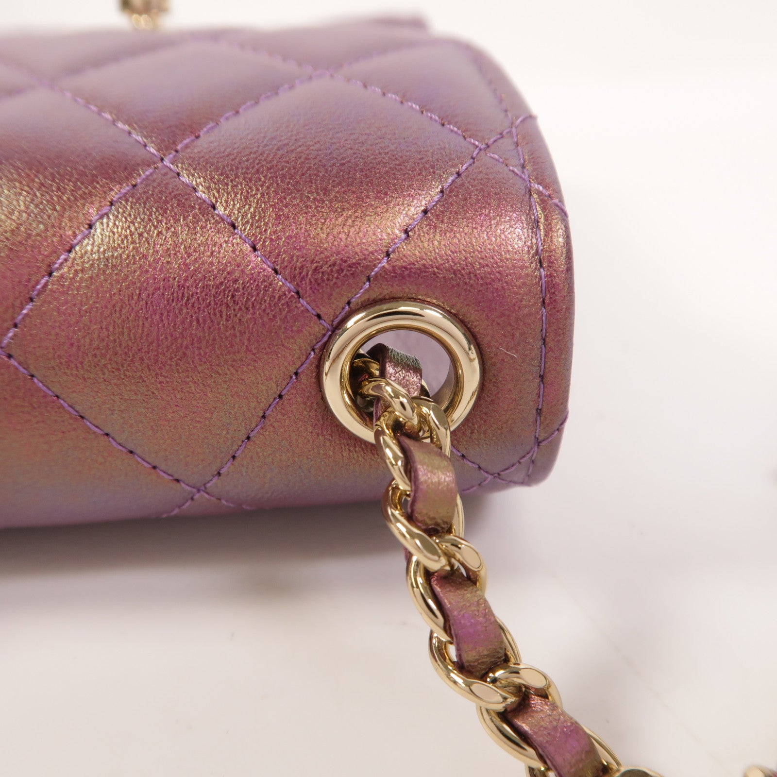 CHANEL 羊皮皮革Phone Bag金扣鏈帶肩背袋