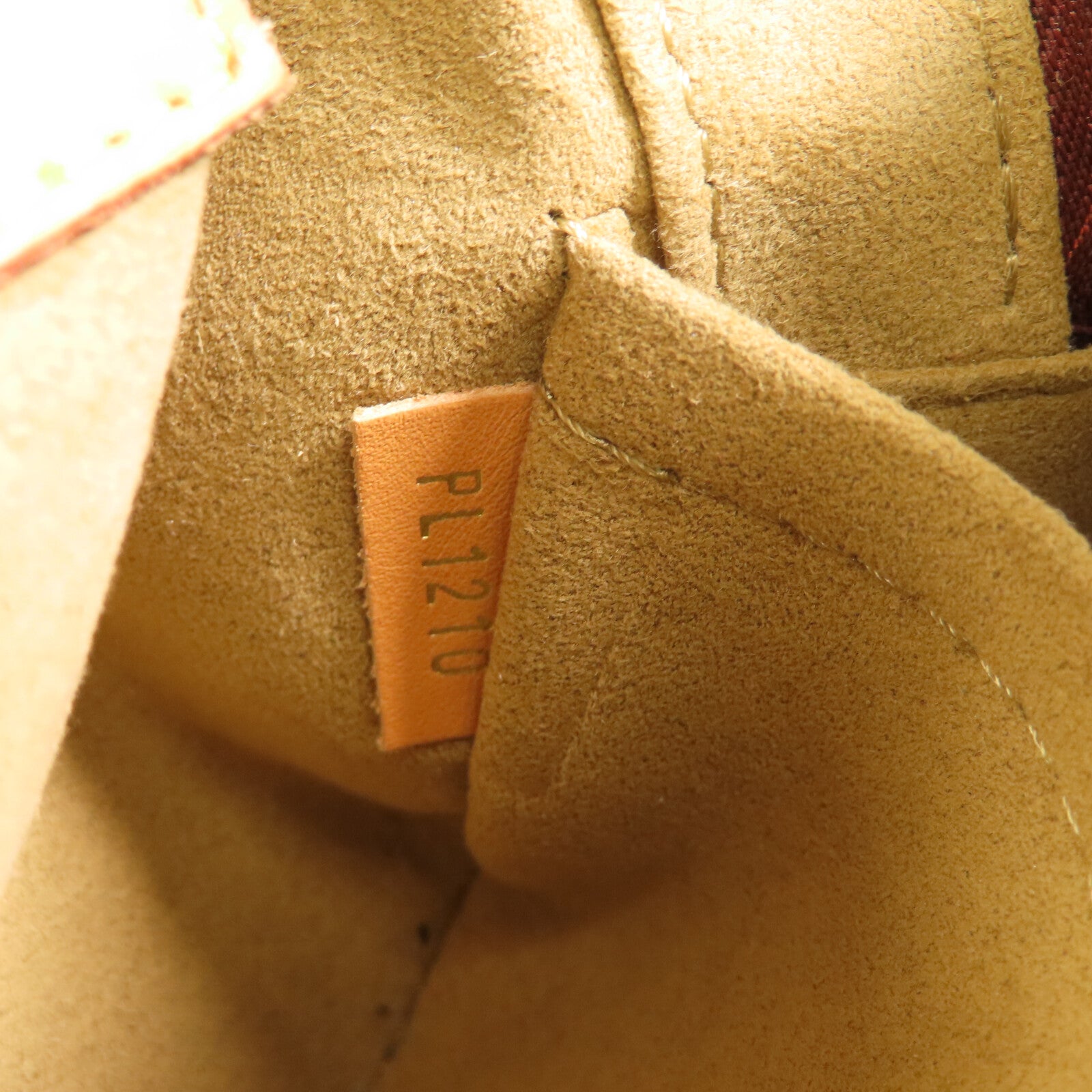 LOUIS VUITTON 【激減優惠】Monogram Boite Chapeau Souple PM金扣肩背袋