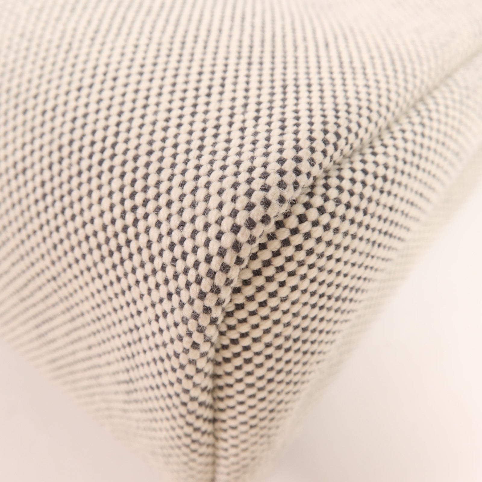 HERMES 帆布/皮革Mini Herbag銀扣肩背袋Ardoise