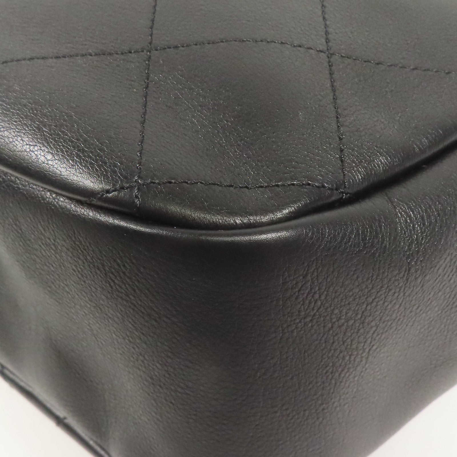 CHANEL 牛皮皮革Shoulder Bag金扣鏈帶肩背袋