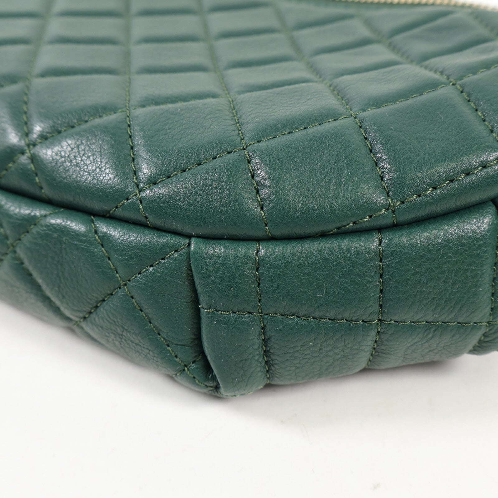 CHANEL 羊皮皮革Waist Bag金扣斜挎包