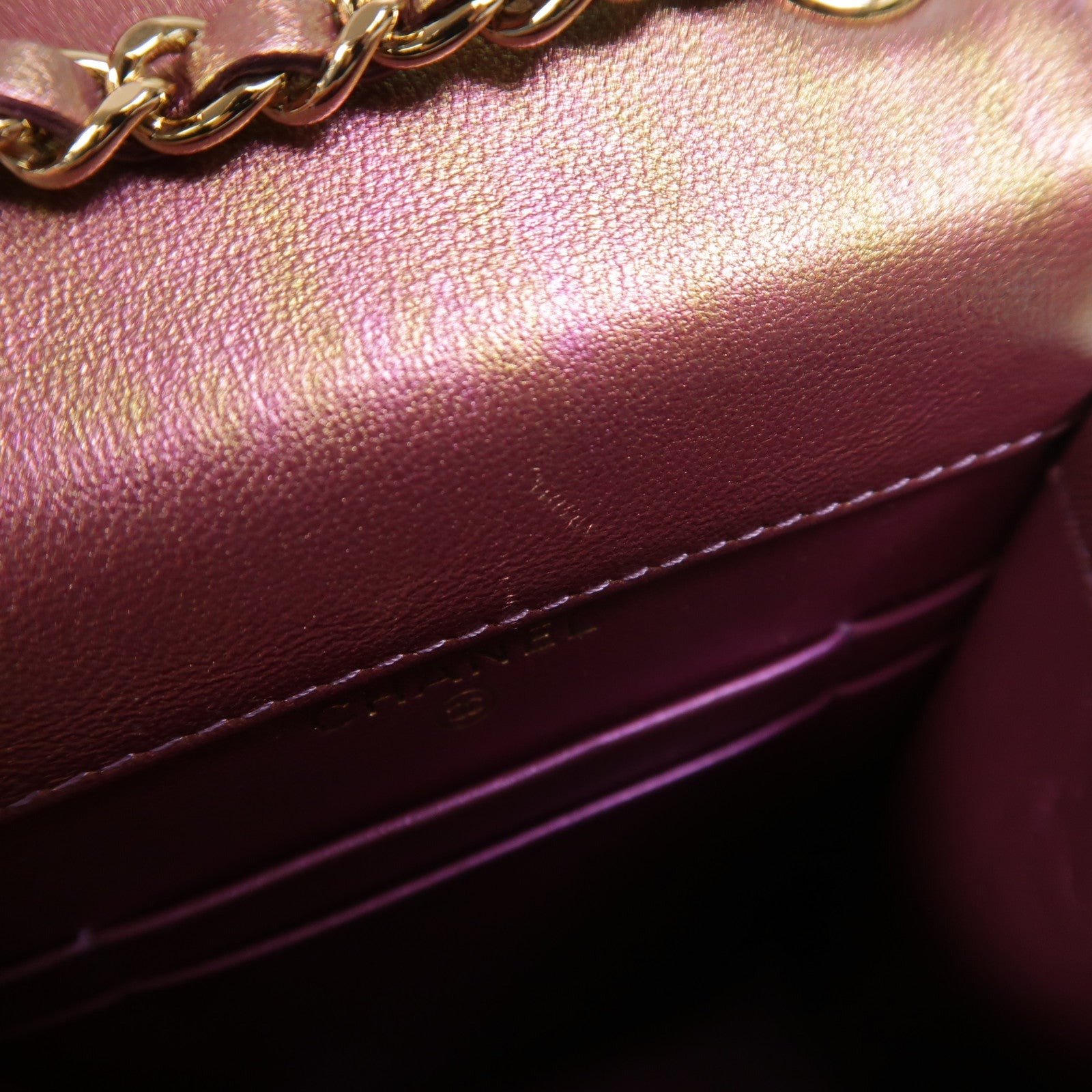 CHANEL 羊皮皮革Phone Bag金扣鏈帶肩背袋
