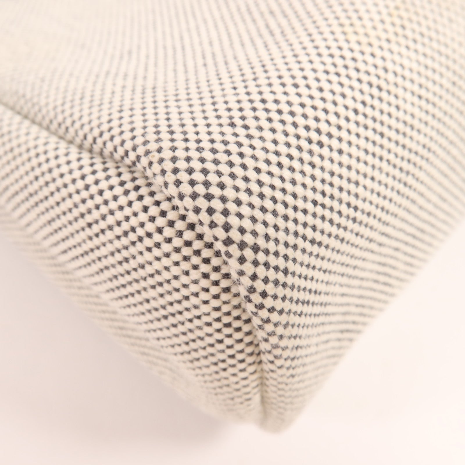 HERMES 帆布/皮革Mini Herbag銀扣肩背袋Ardoise