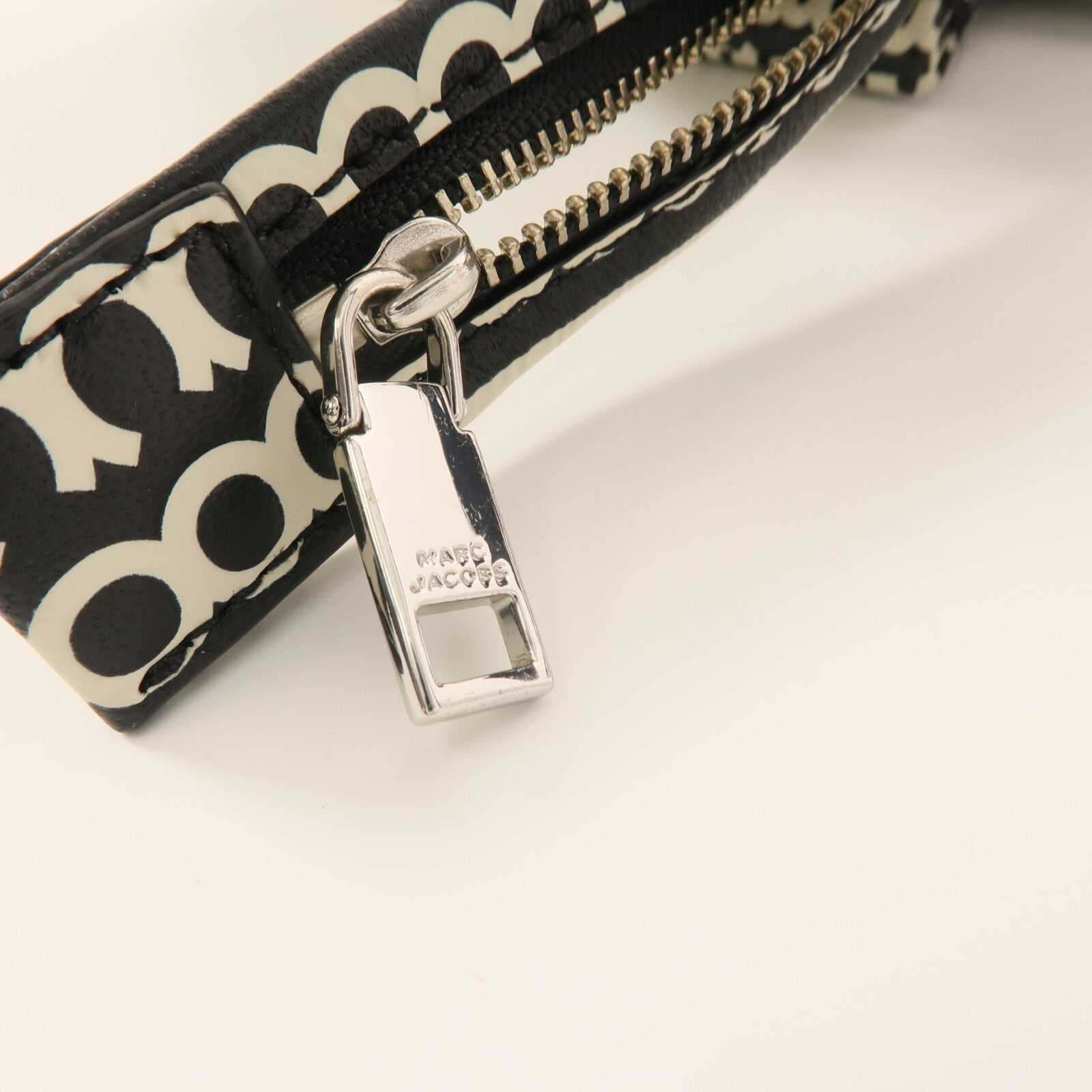 MARC BY MARC JACOBS 羊皮皮革Micro tote銀扣手挽肩背兩用袋