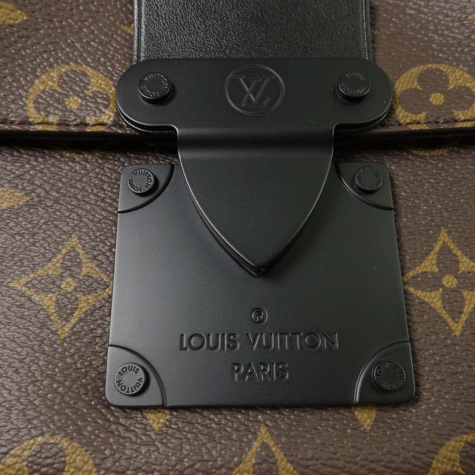 LOUIS VUITTON Monogram S Lock Messenger手挽肩背兩用袋