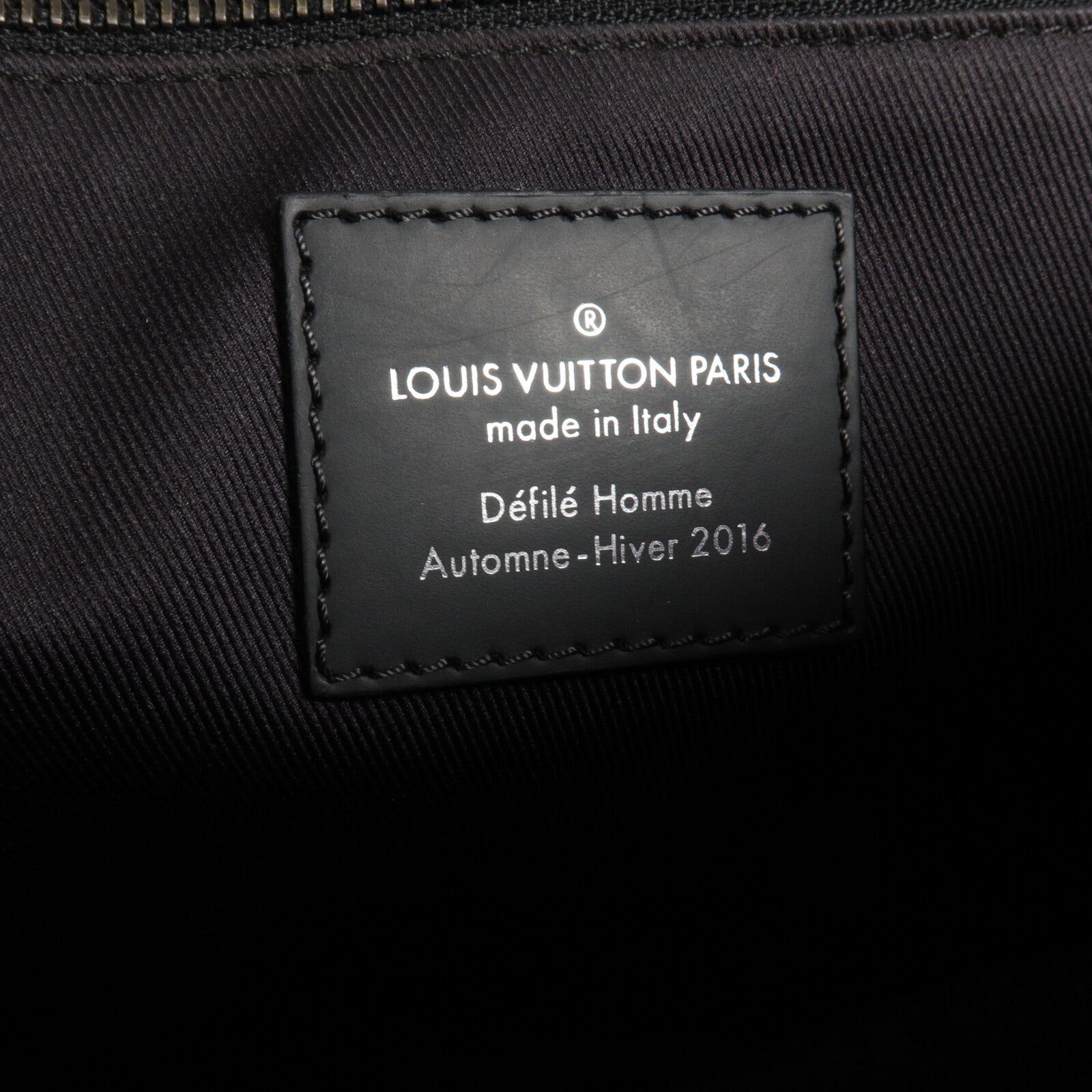 LOUIS VUITTON Monogram Eclipse Messenger PM Voyager銀扣肩背袋