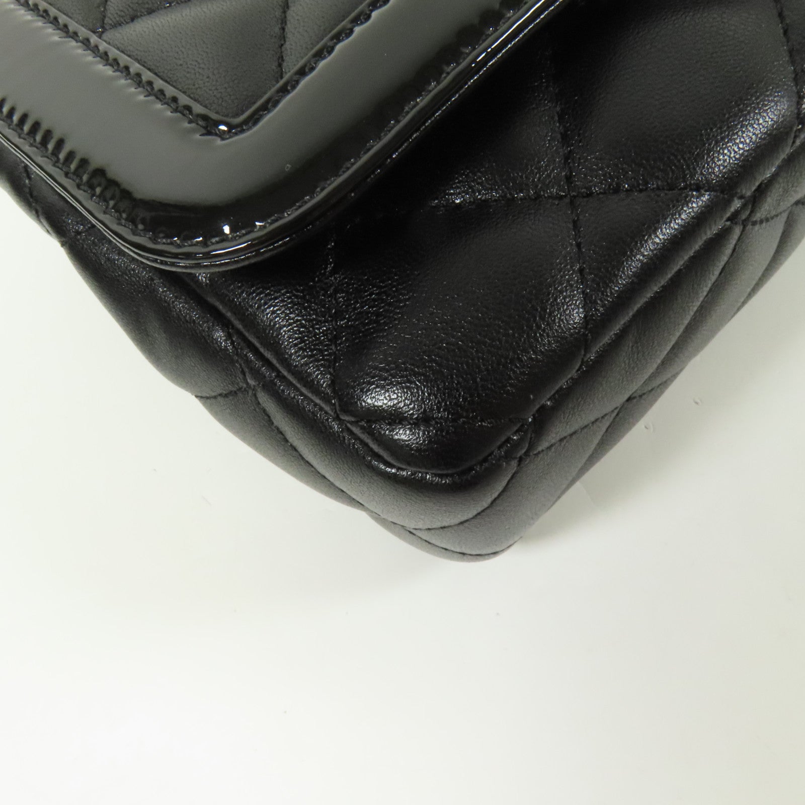 CHANEL 【激減優惠】羊皮皮革Chain Shoulder Bag金扣肩背袋