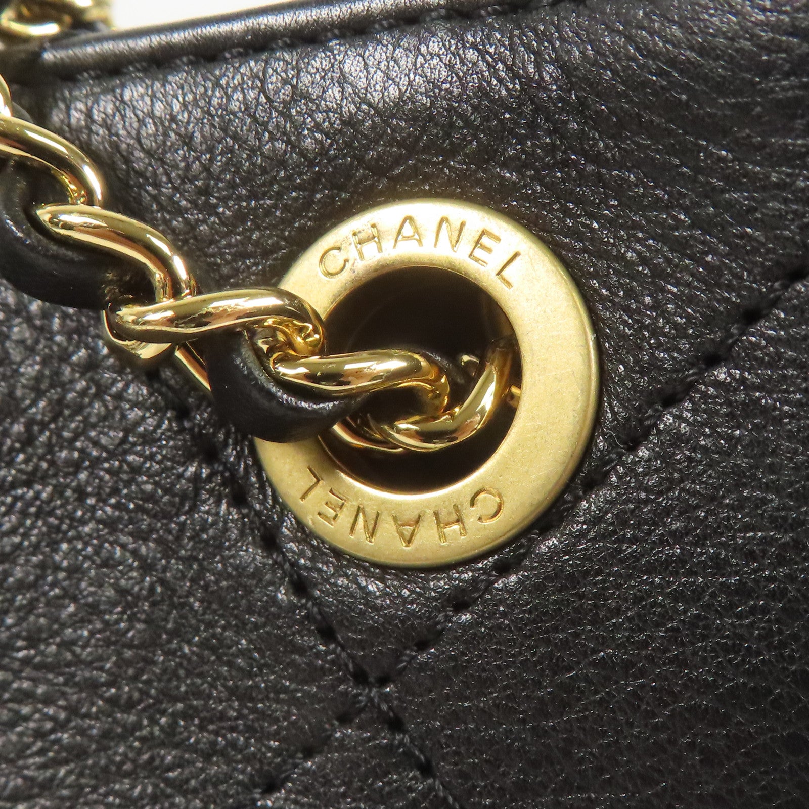 CHANEL 牛皮皮革Shoulder Bag金扣鏈帶肩背袋