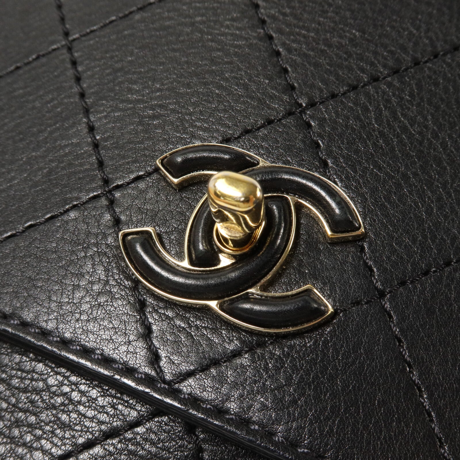 CHANEL 牛皮皮革Chain Shoulder鏈帶肩背袋
