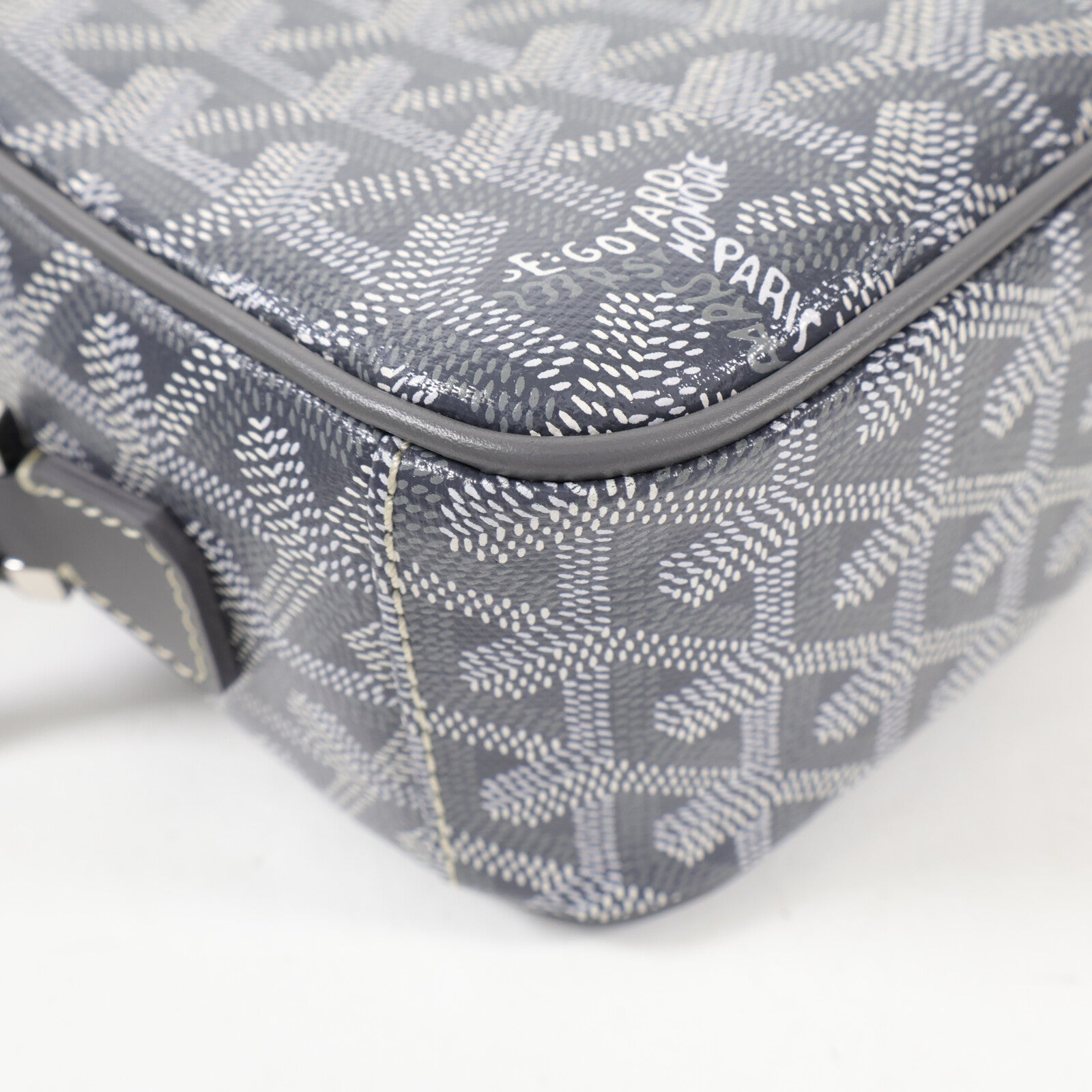 GOYARD 塗層帆布Cap-Vert銀扣肩背袋