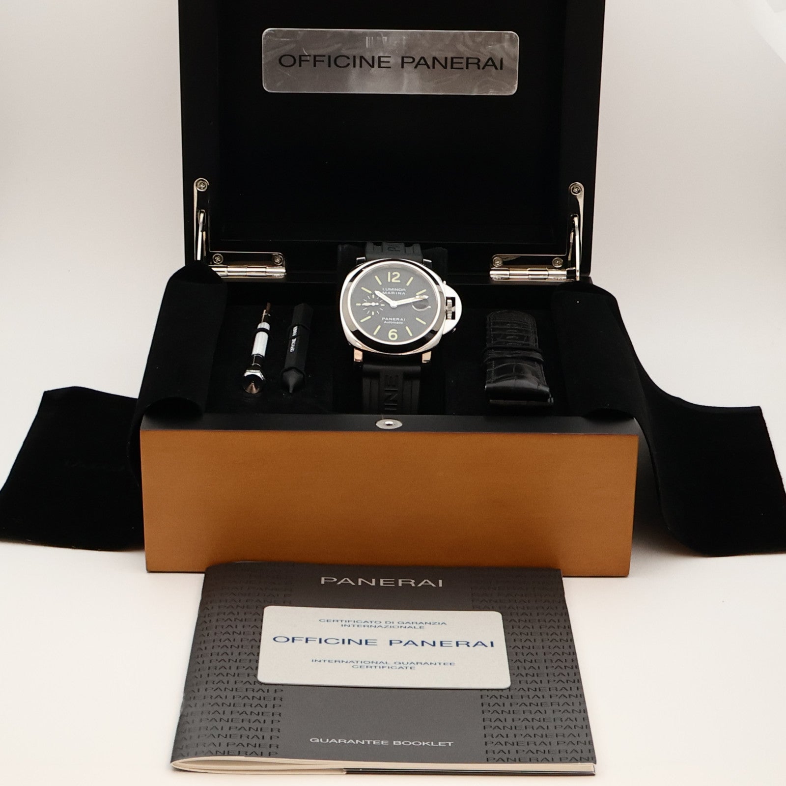 PANERAI Luminor Marina PAM00104