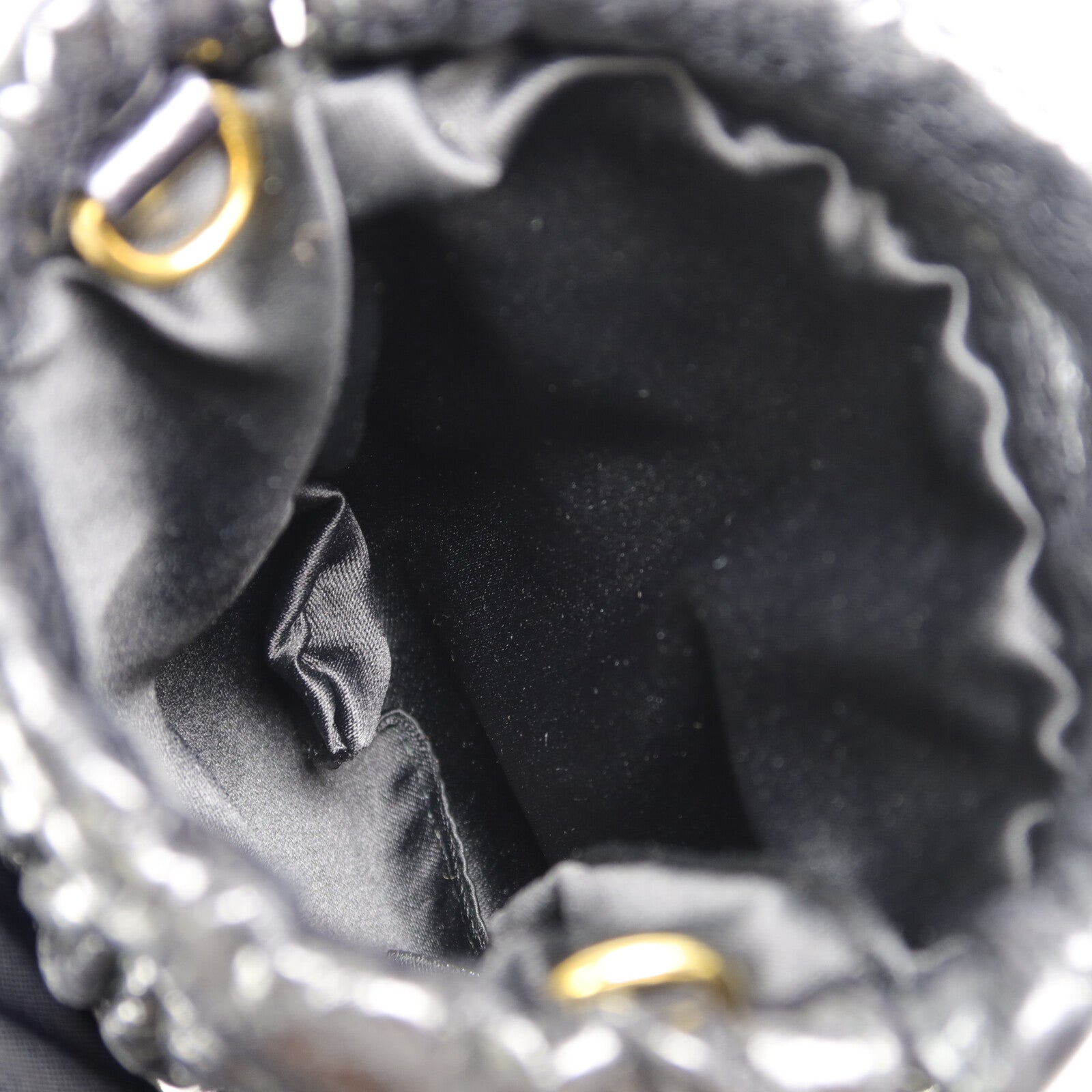 Miu Miu 羊皮皮革Mini Matelasse鏈帶肩背袋