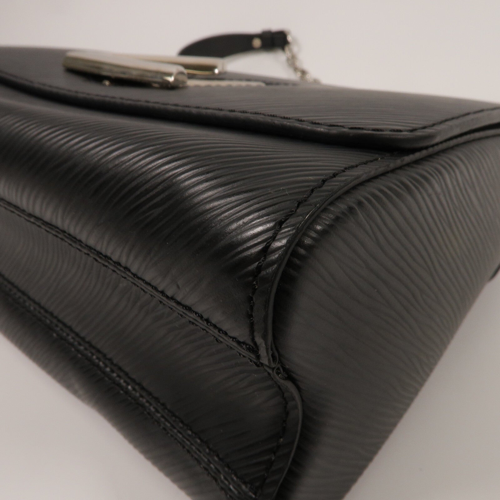 LOUIS VUITTON Epi Twist鏈帶肩背袋