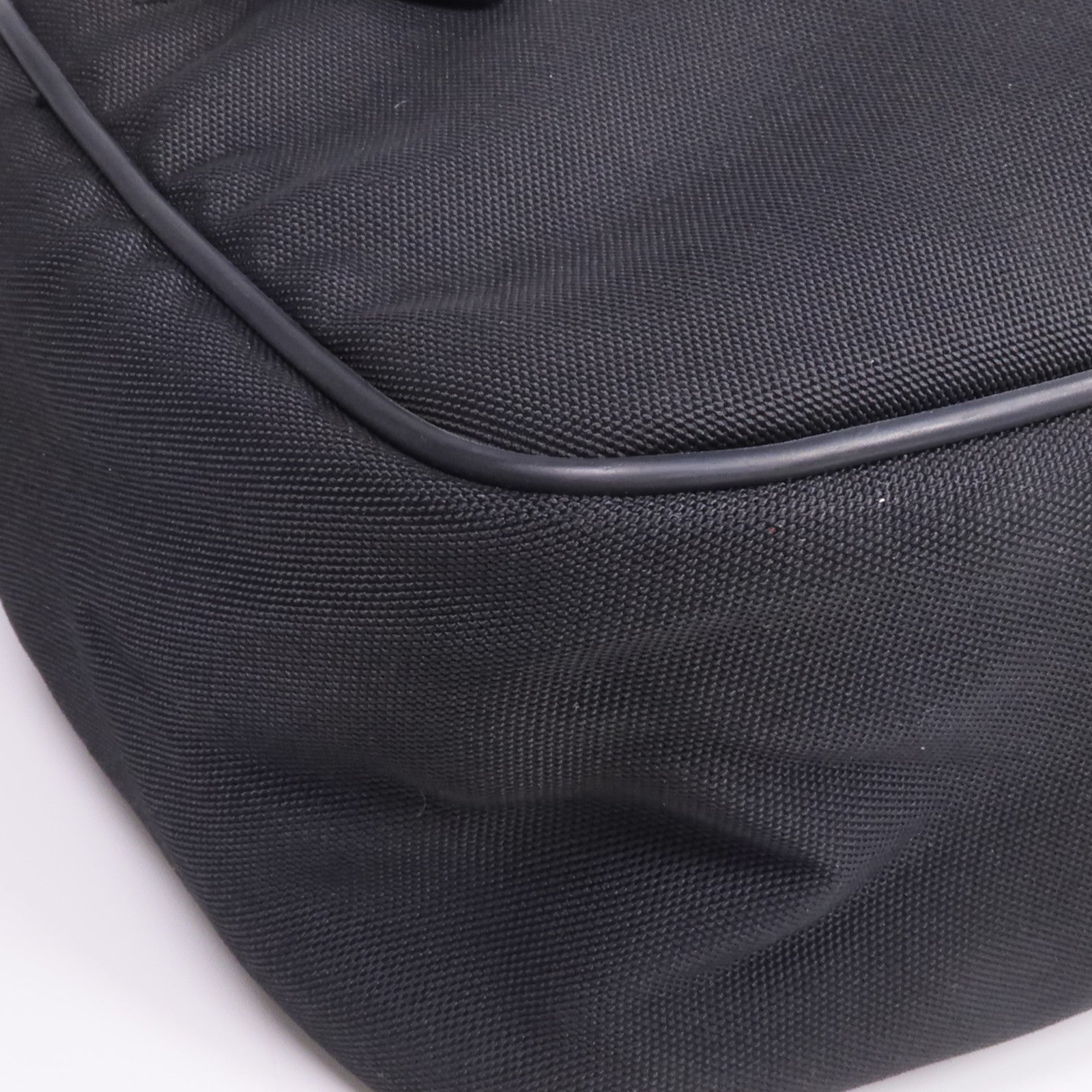 GUCCI 尼龍Pouch/Clutch手拿包