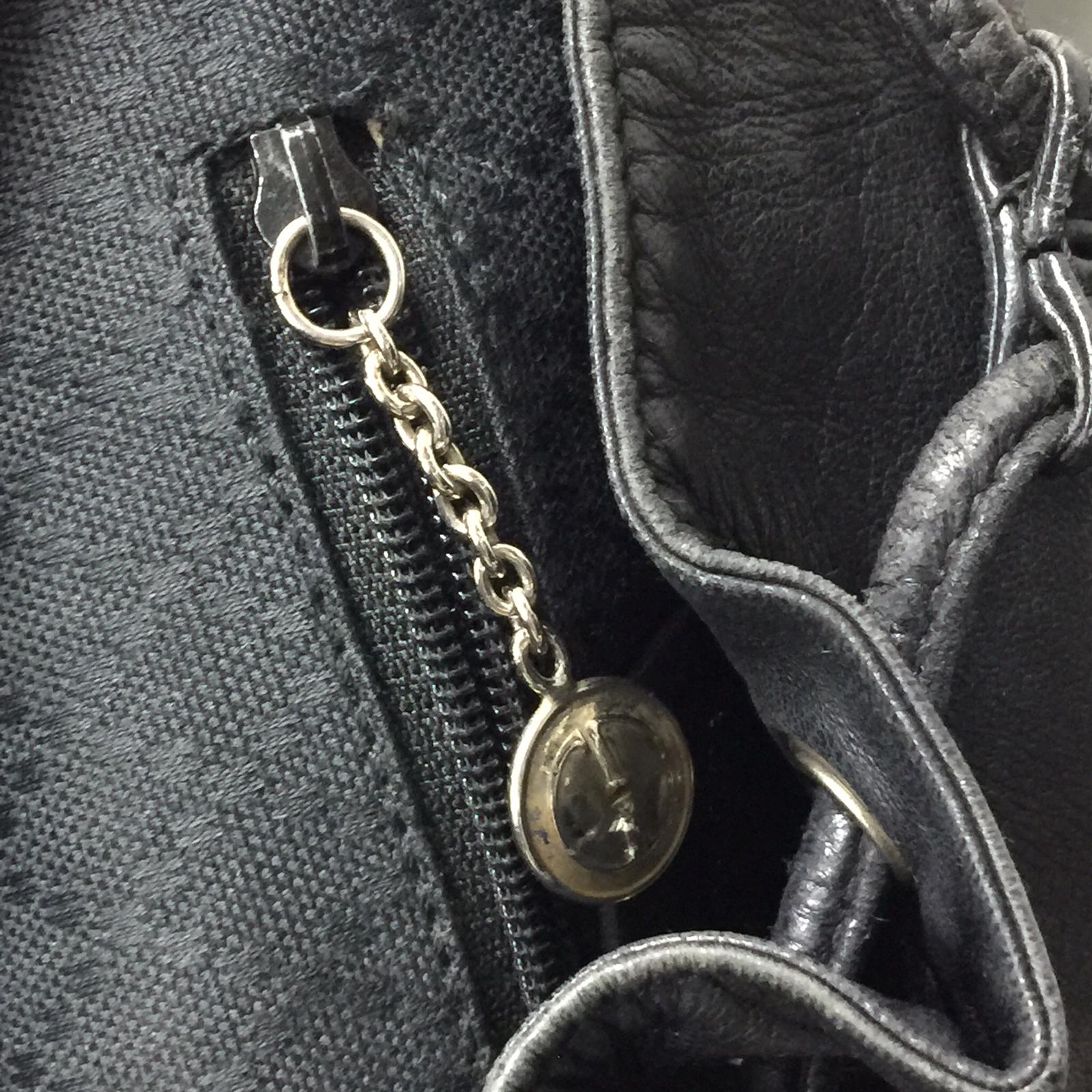 GUCCI 牛皮皮革Backpack銀扣背包黑色