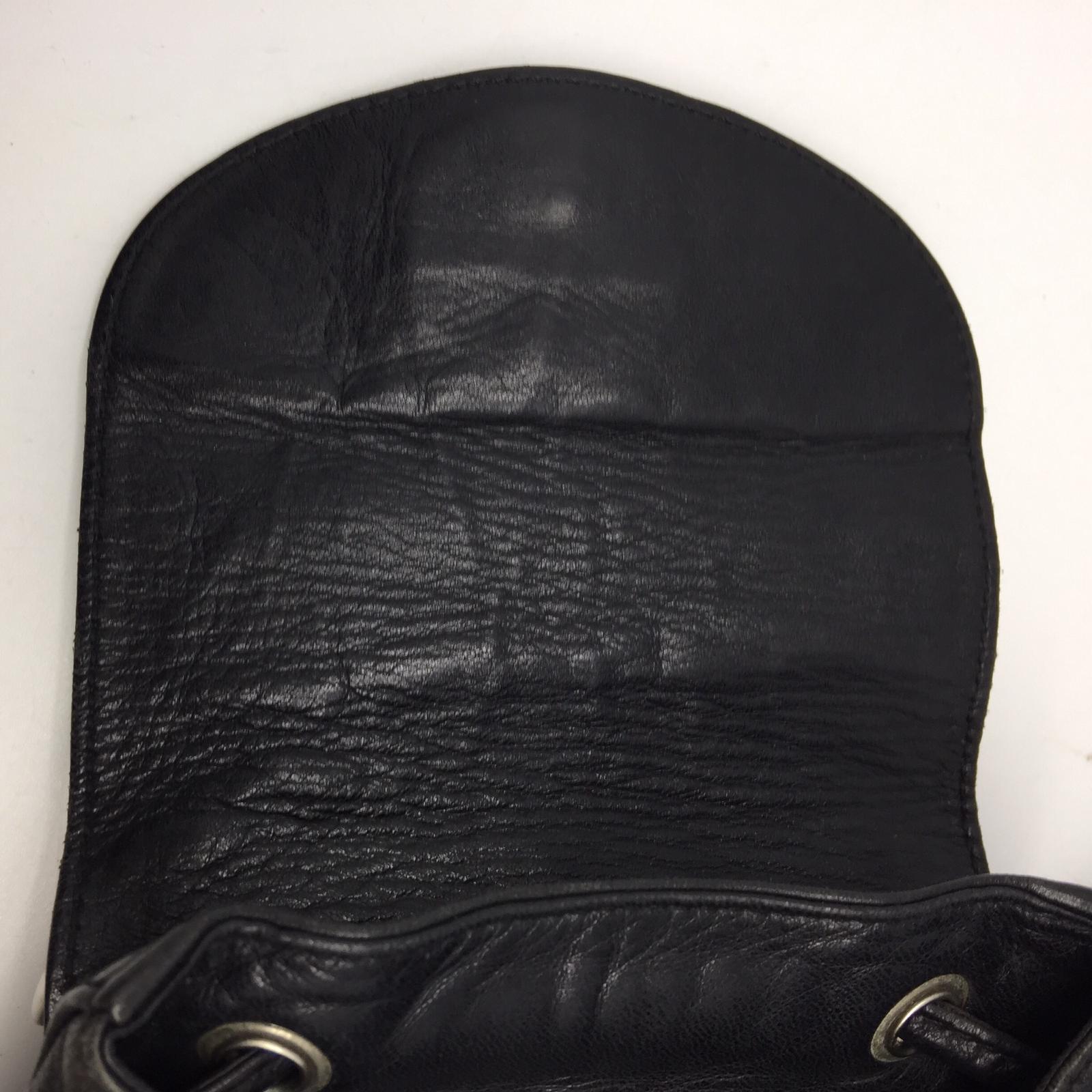 GUCCI 牛皮皮革Backpack銀扣背包黑色