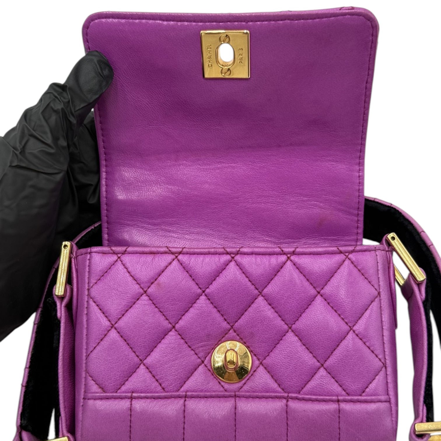 CHANEL 牛皮皮革Shoulder Bag金扣肩背袋