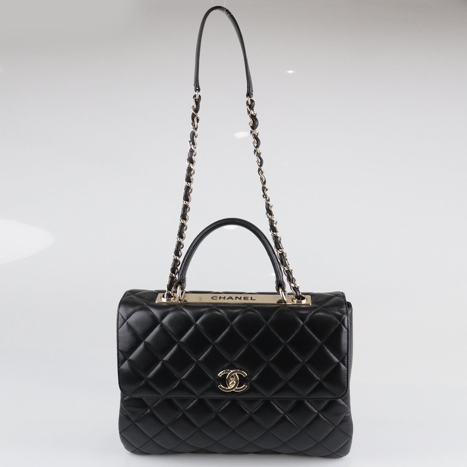 CHANEL rhombic sheepskin leather Trendy gold buckle handle shoulder bag