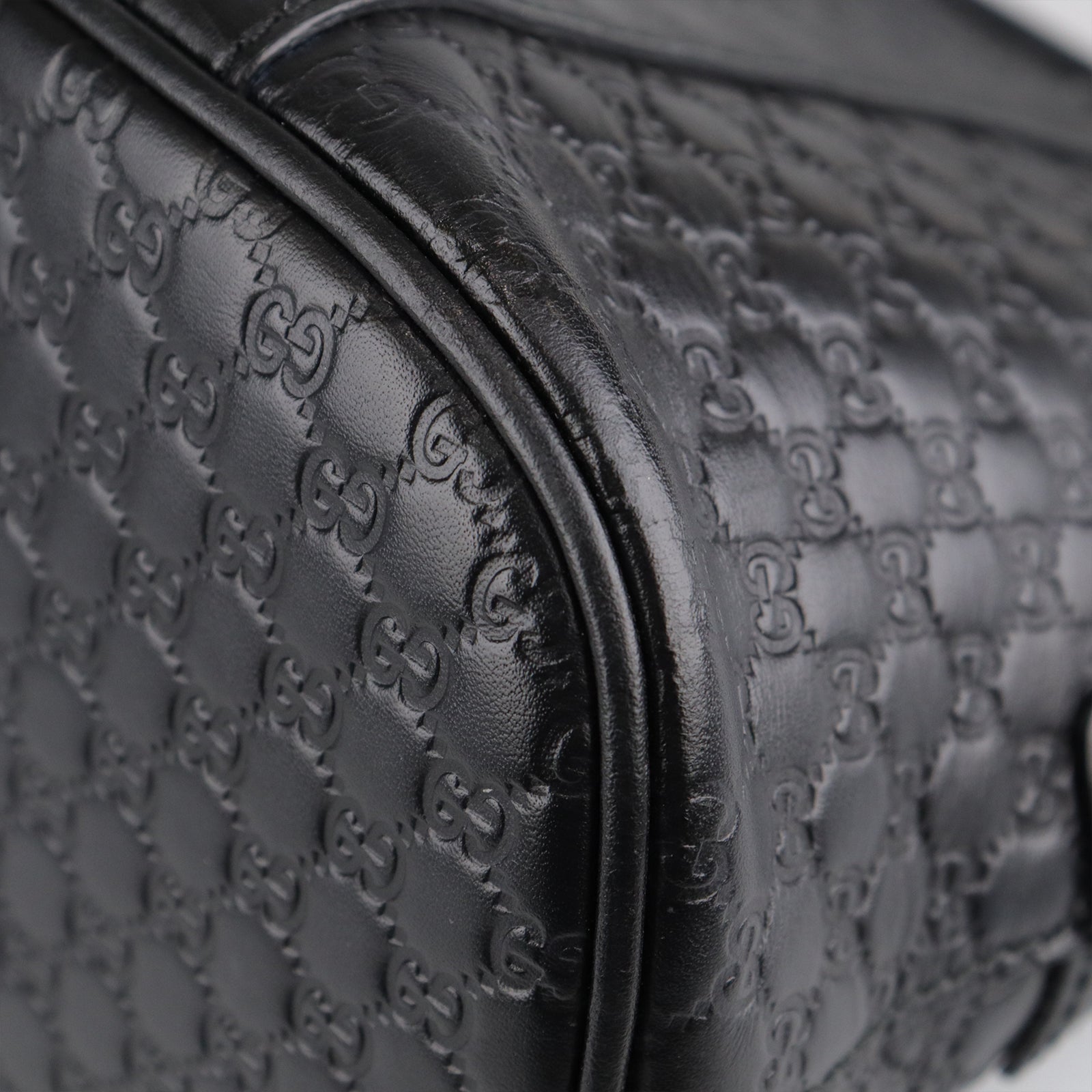GUCCI Cowhide Leather Microguccissima Gold Buckle Handle Shoulder Bag Black