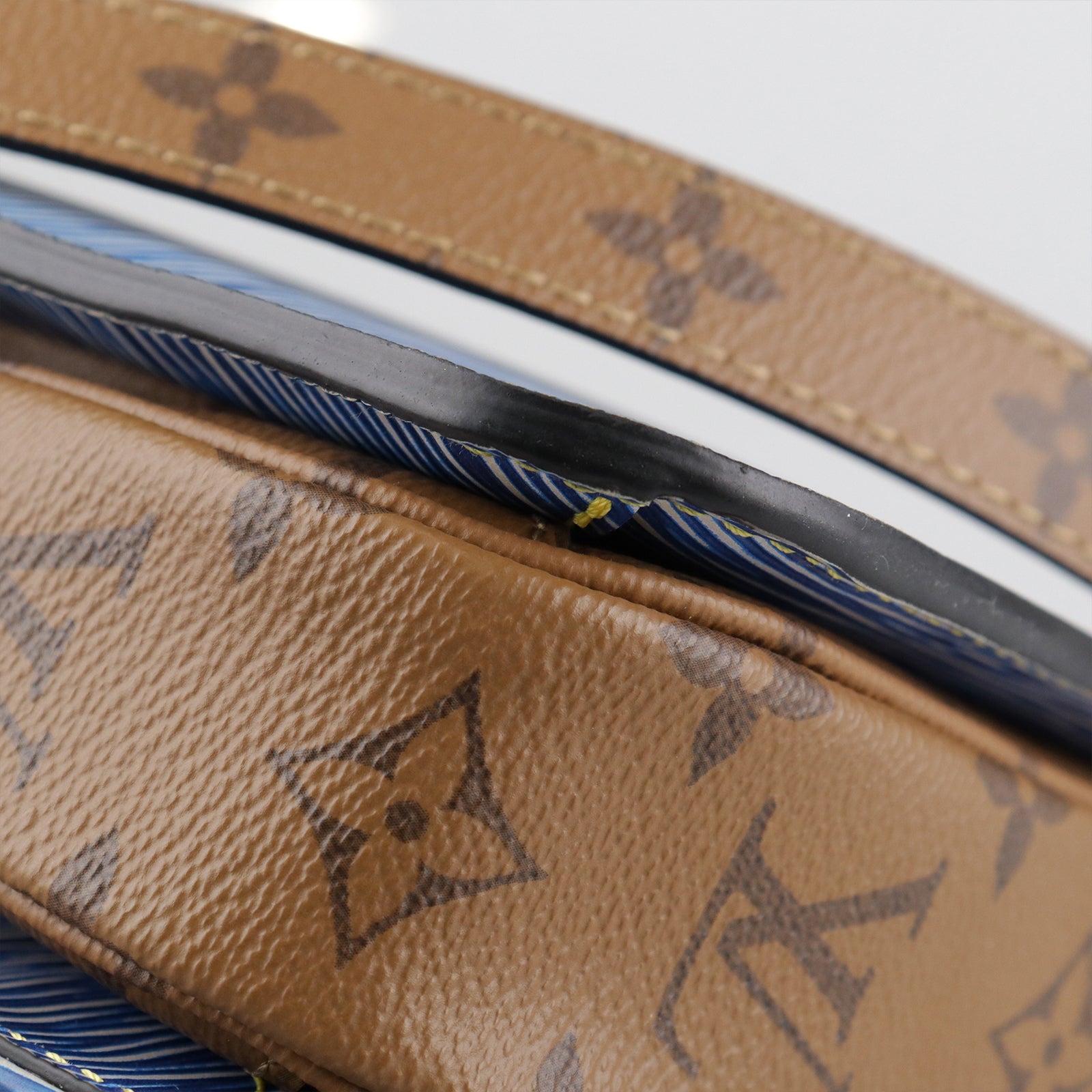LOUIS VUITTON Epi/Monogram Reverse Pochette Metis Handle Shoulder Bag Blue/Brown