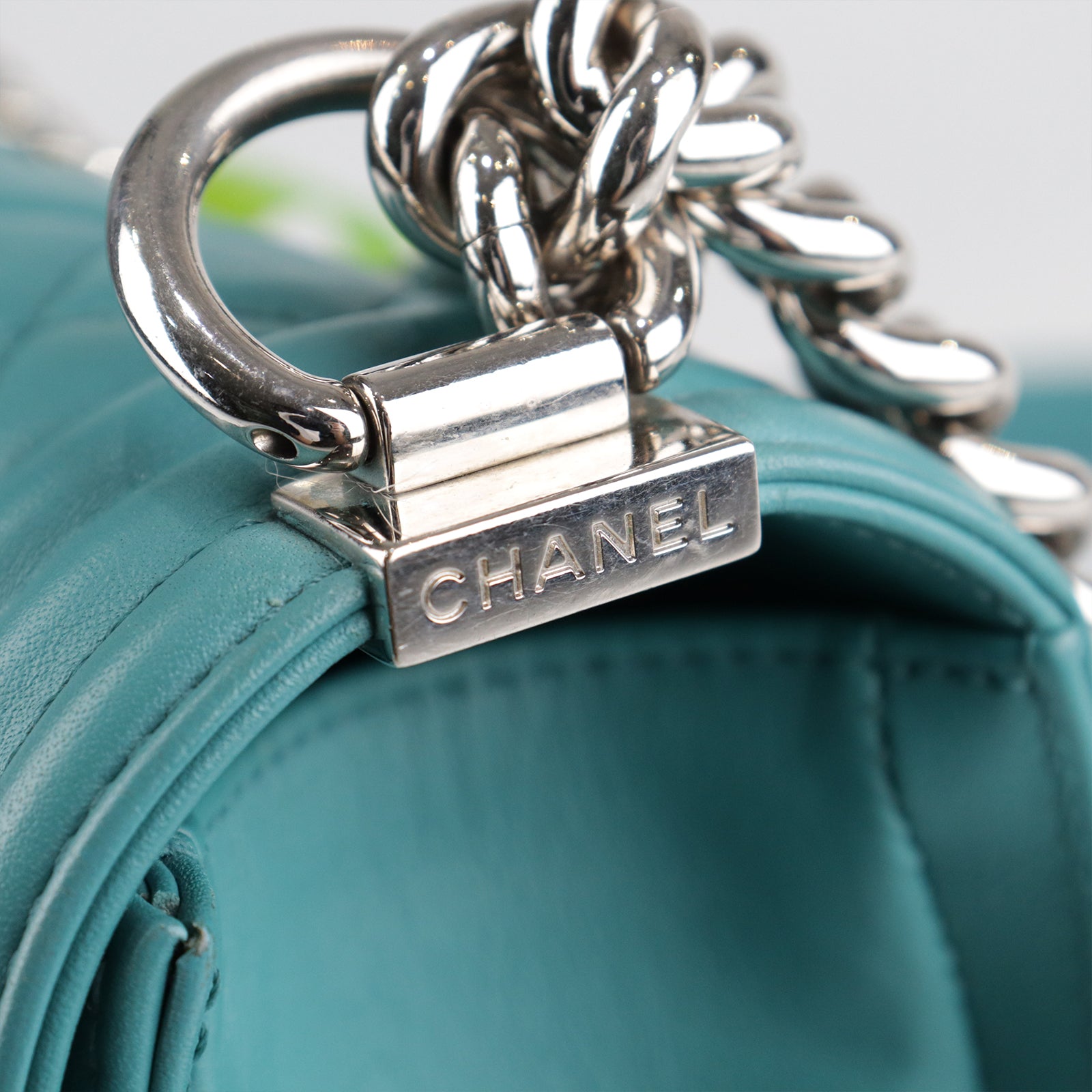 CHANEL diamond lambskin leather Boy Chanel silver buckle shoulder bag blue