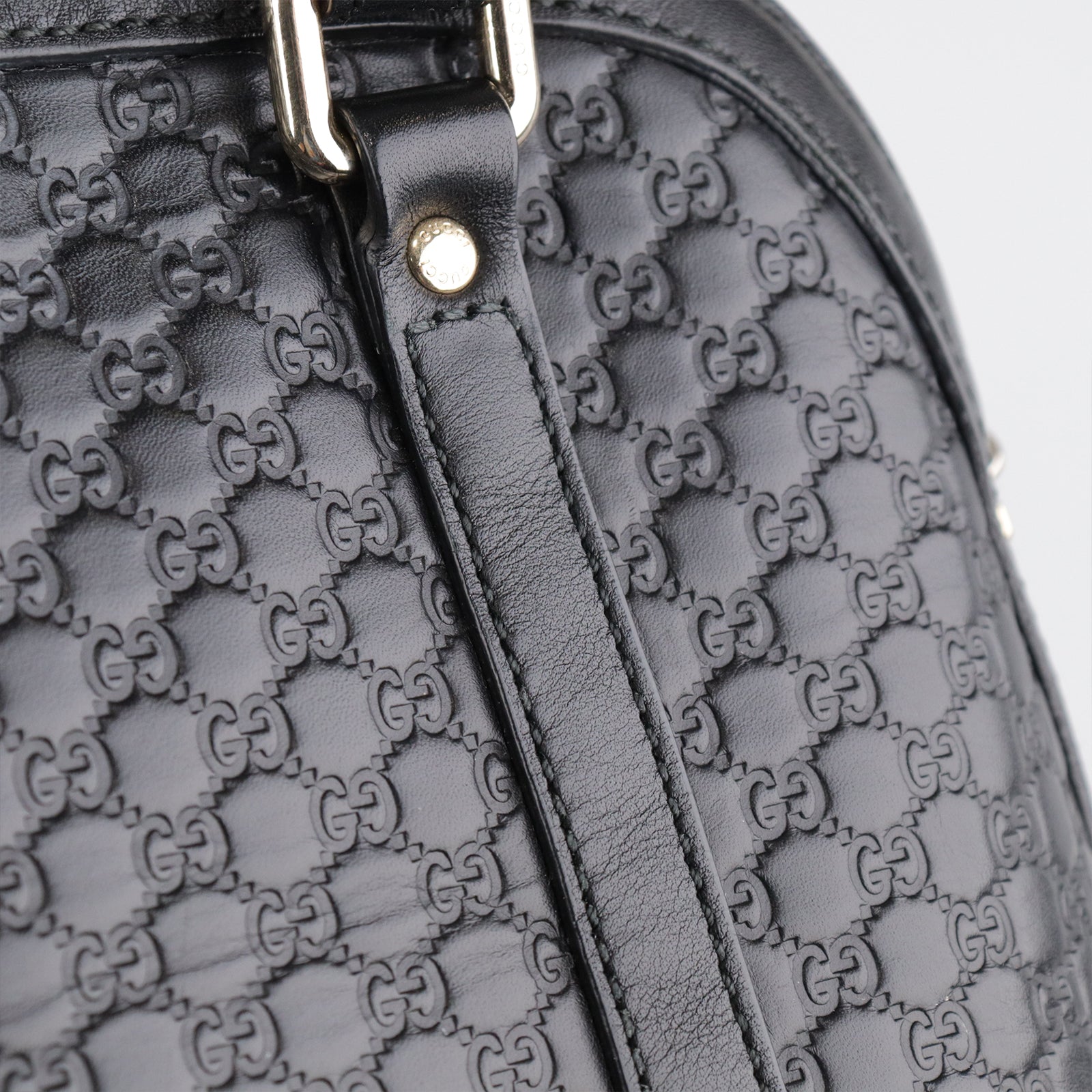 GUCCI Cowhide Leather Microguccissima Gold Buckle Handle Shoulder Bag Black