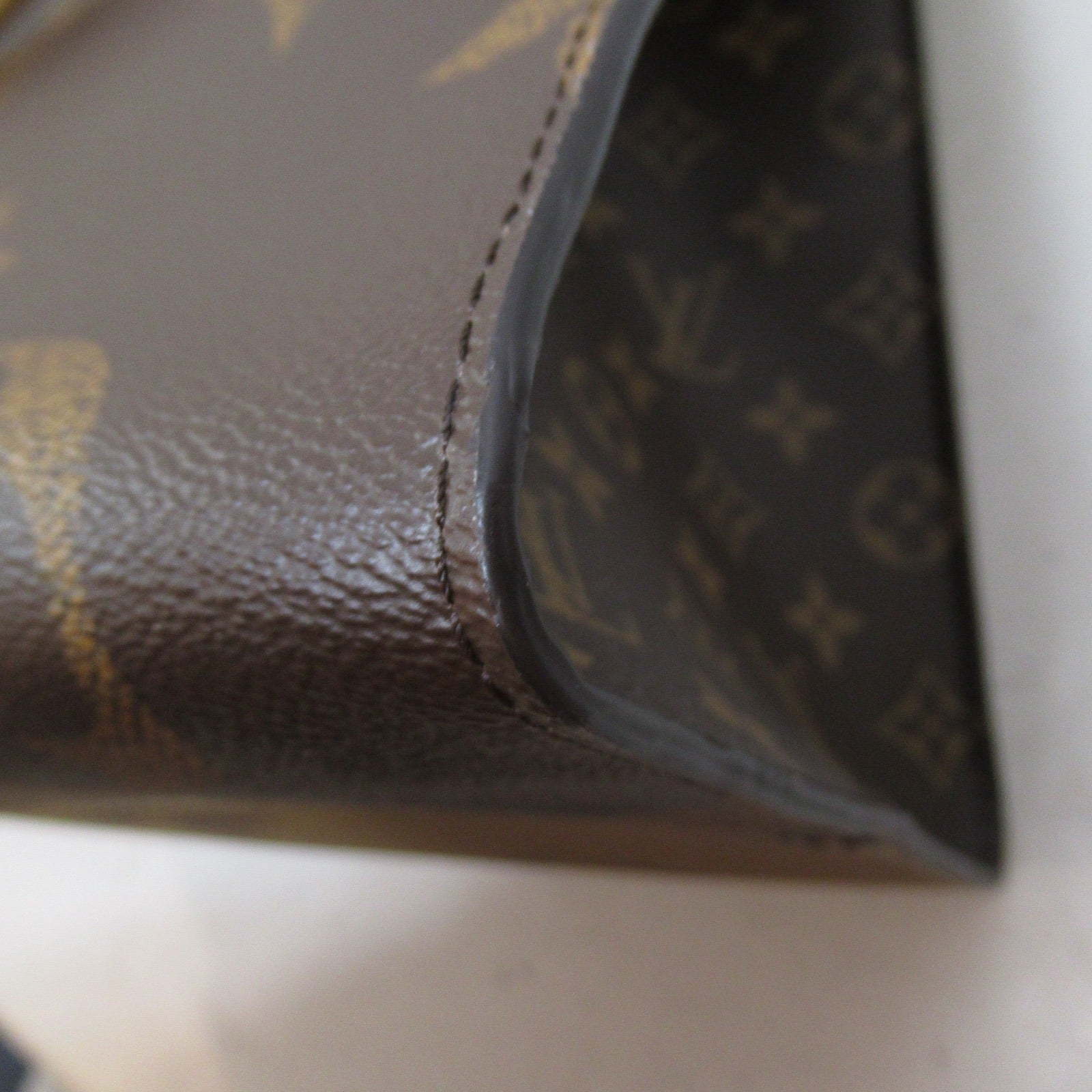 LOUIS VUITTON Monogram Giant On The Go GM手挽肩背兩用袋啡色