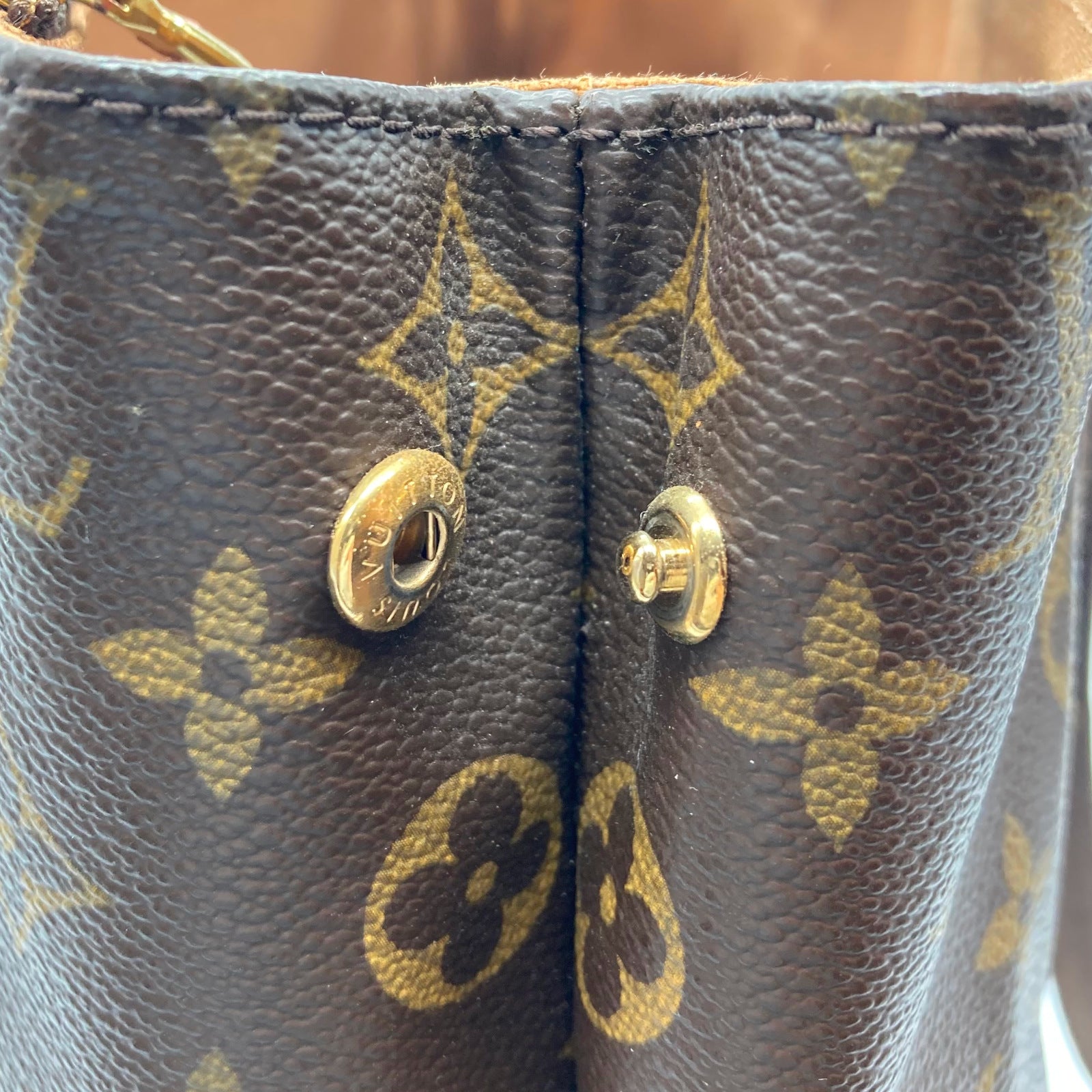 LOUIS VUITTON Monogram Cabas Beaubourg金扣手挽袋啡色