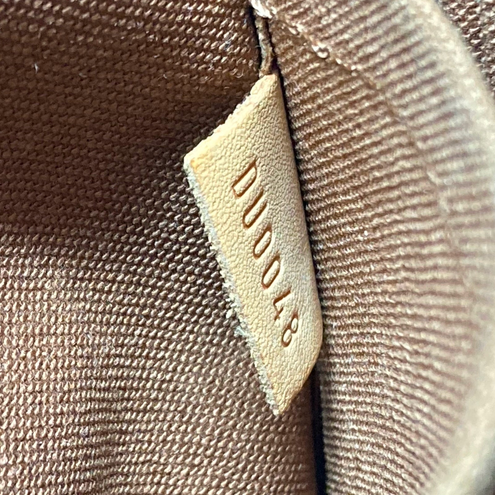 LOUIS VUITTON Monogram Cabas Beaubourg金扣手挽袋啡色