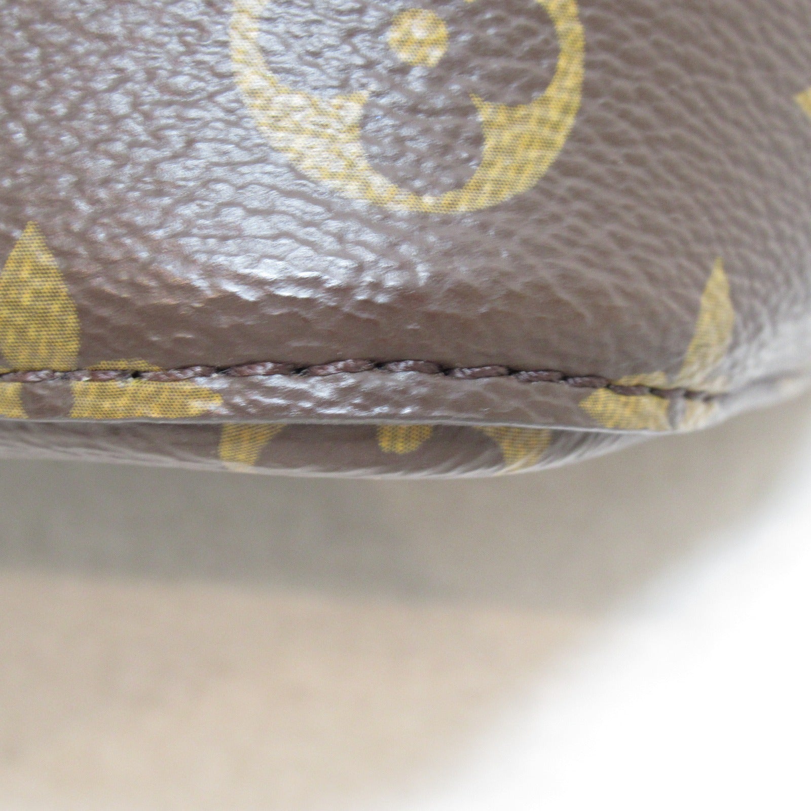 LOUIS VUITTON Monogram Neo Noe MM Shoulder Bag金扣肩背袋啡色