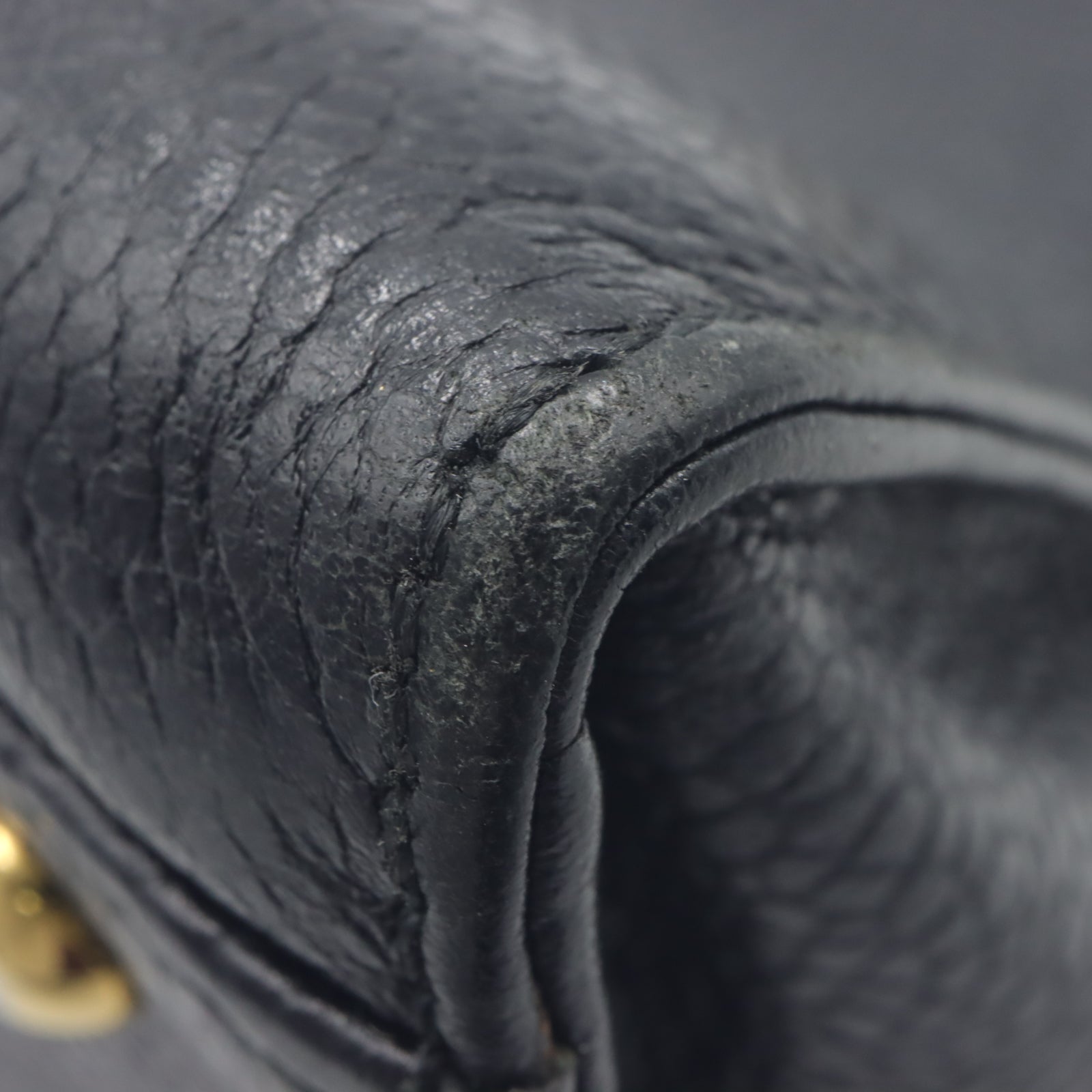CHANEL 【激減優惠】Caviar皮革Chain Shoulder金扣肩背袋黑色