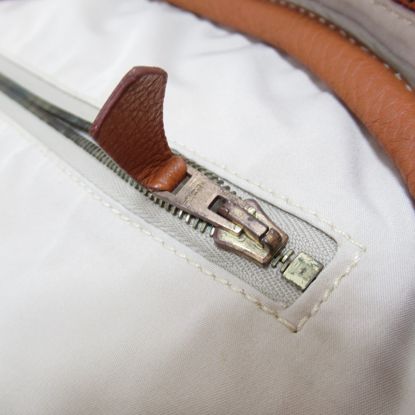 HERMES Clemence皮革Intercity金扣手挽袋Gold/