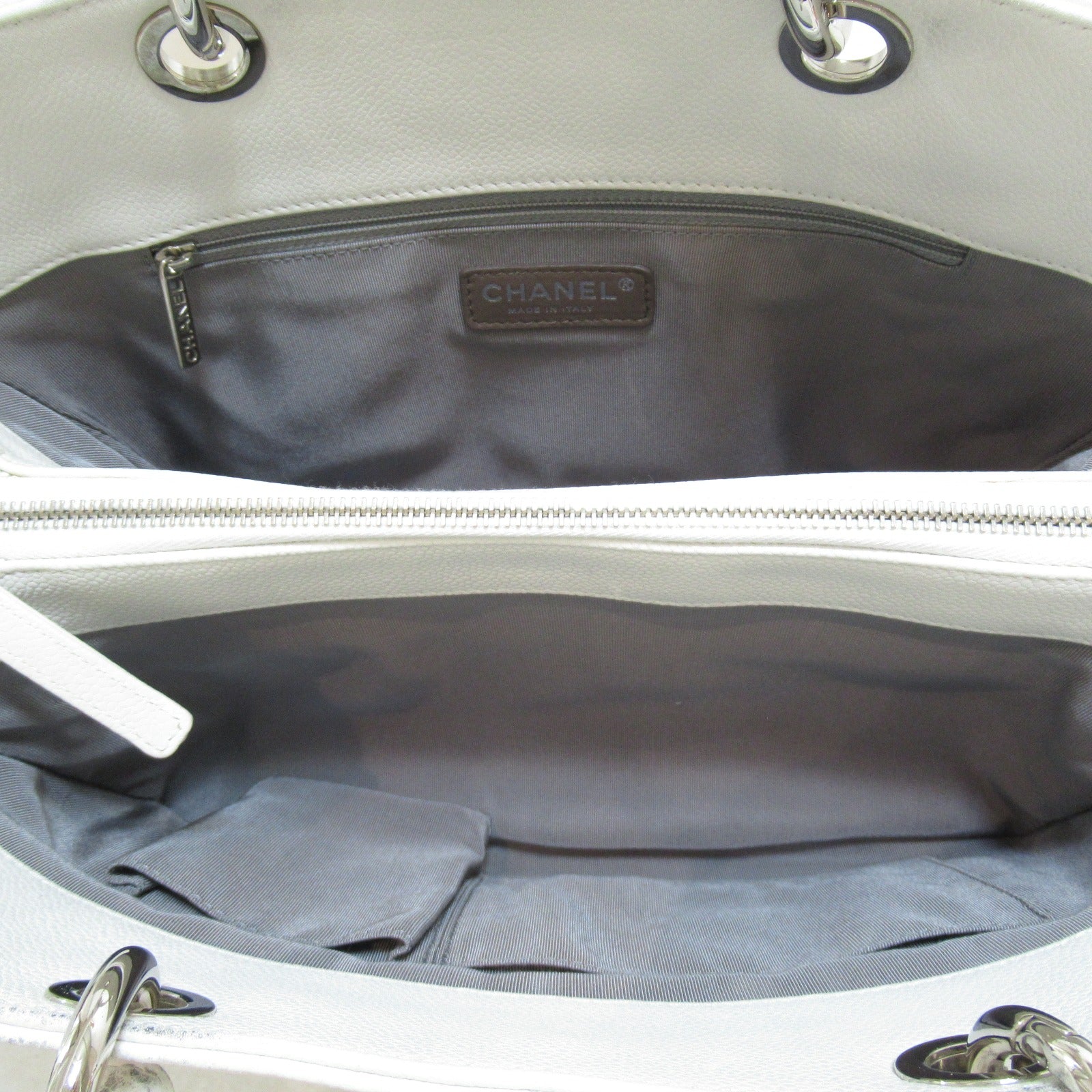 CHANEL 【激減優惠】菱格Caviar皮革Tote Bag銀扣手挽袋白色