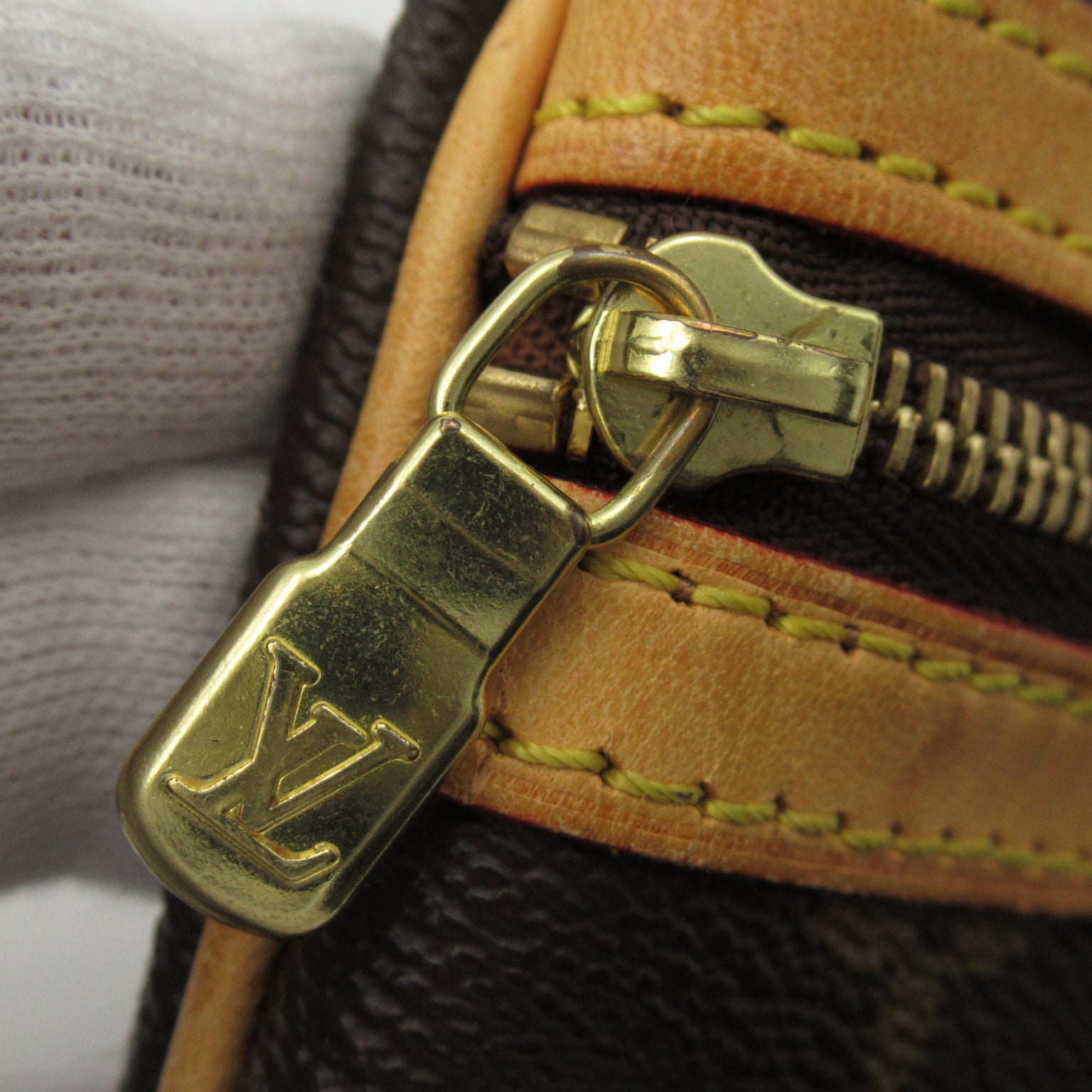 LOUIS VUITTON Monogram Pochette Bosphore金扣肩背袋啡色