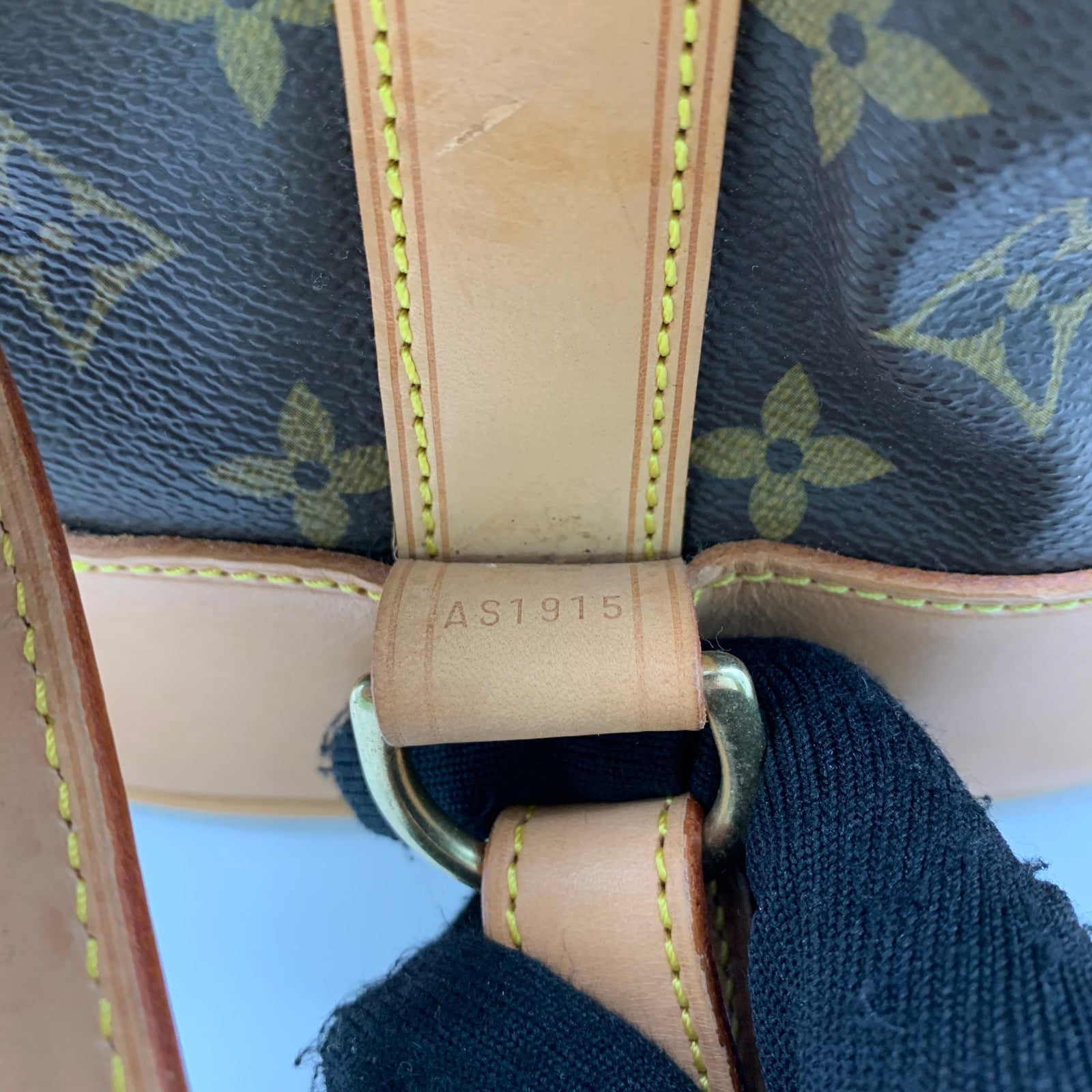 LOUIS VUITTON Monogarm Randonnee PM肩背袋啡色