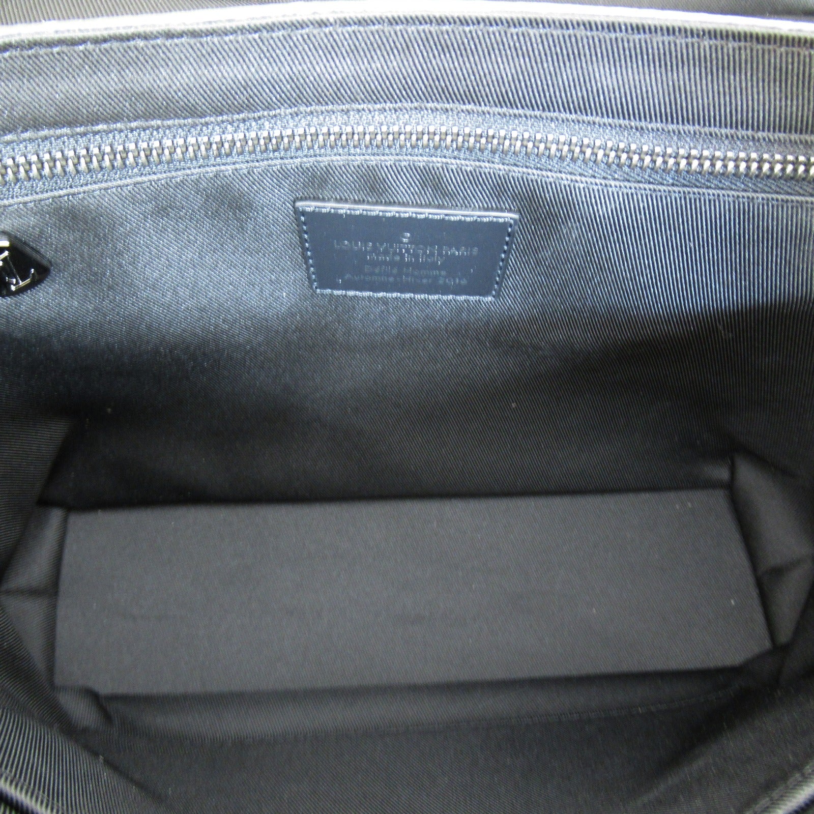 LOUIS VUITTON Monogram Eclipse Messenger Voyage PM肩背袋黑色